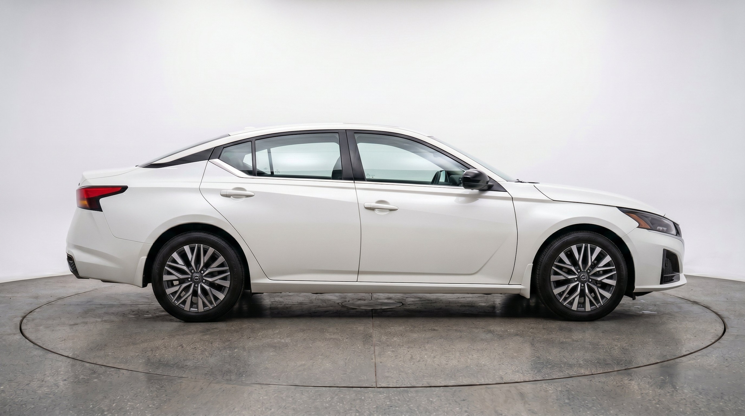 Thumbnail: 2025 Nissan Altima - 11