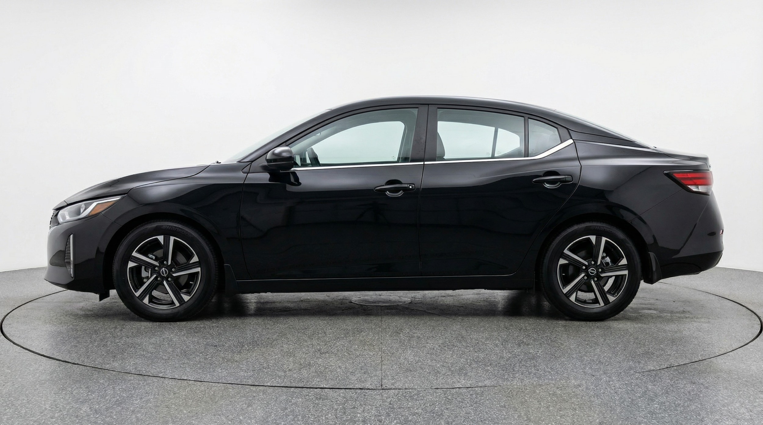 Thumbnail: 2025 Nissan Sentra - 4