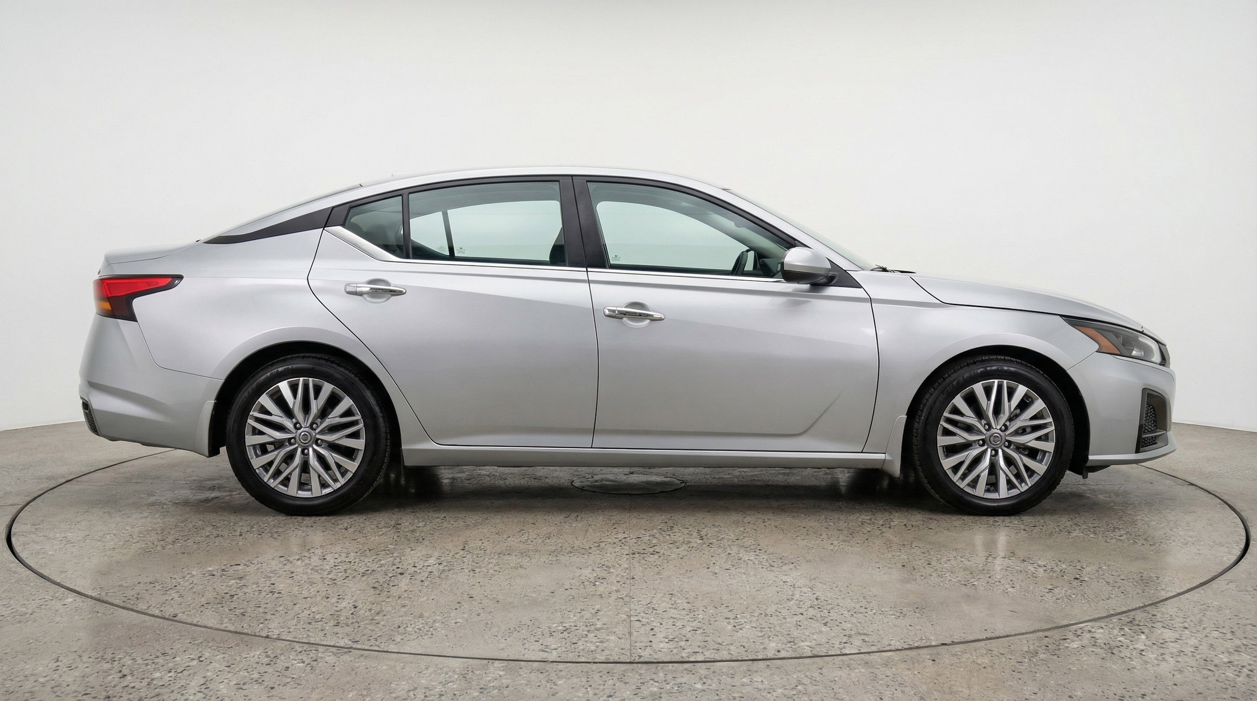 Thumbnail: 2025 Nissan Altima - 11