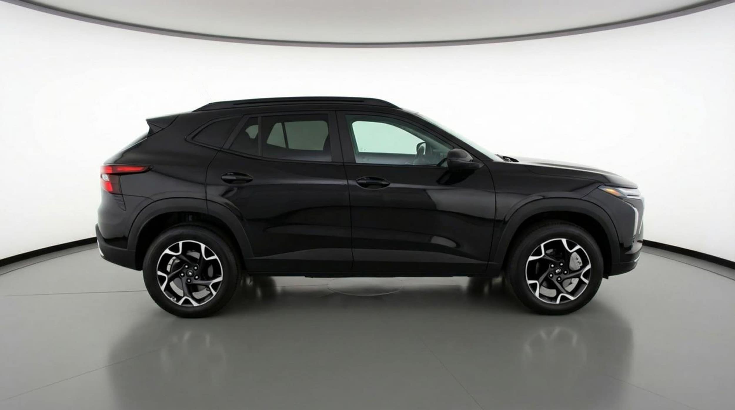 Thumbnail: 2025 Chevrolet Trax - 8