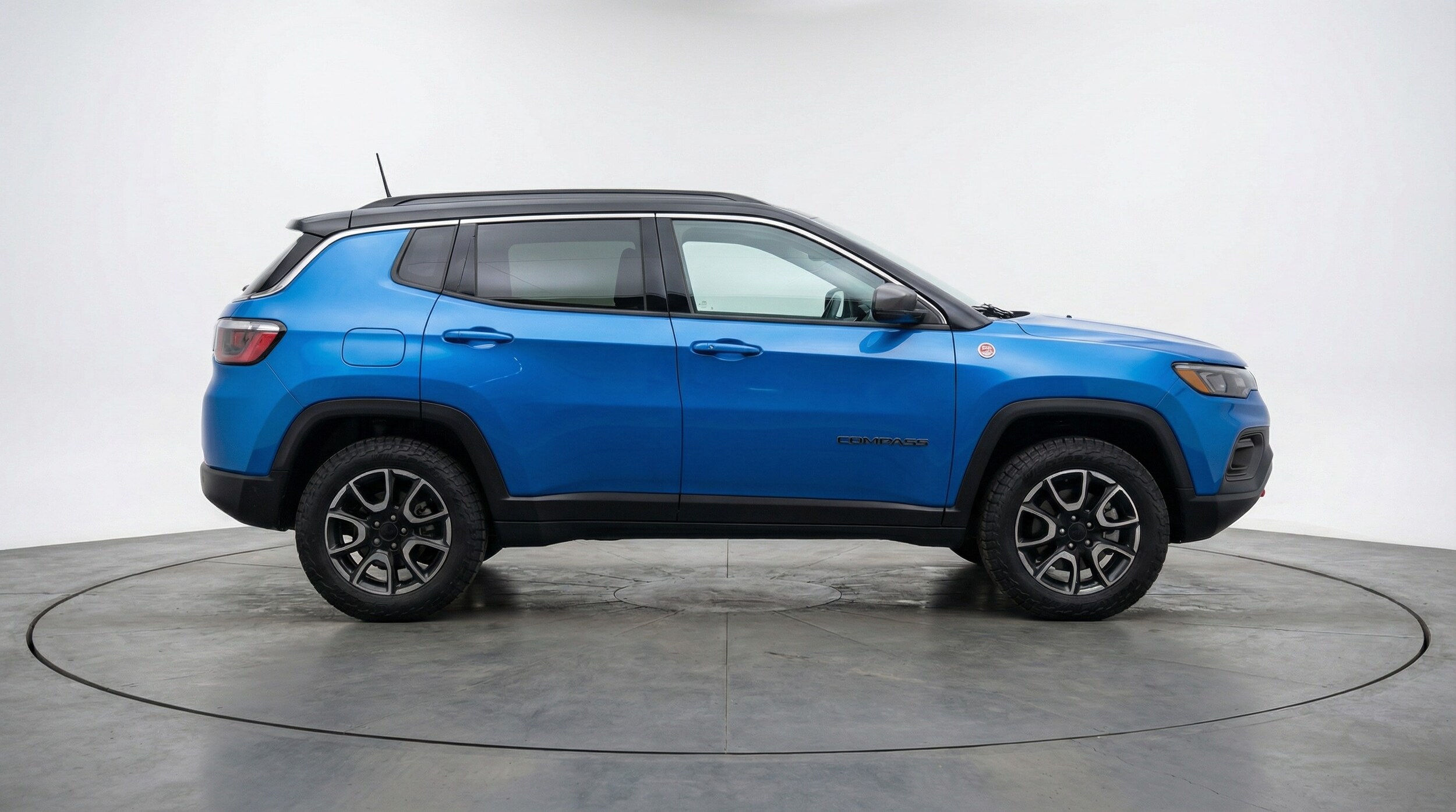 Thumbnail: 2025 Jeep Compass - 8