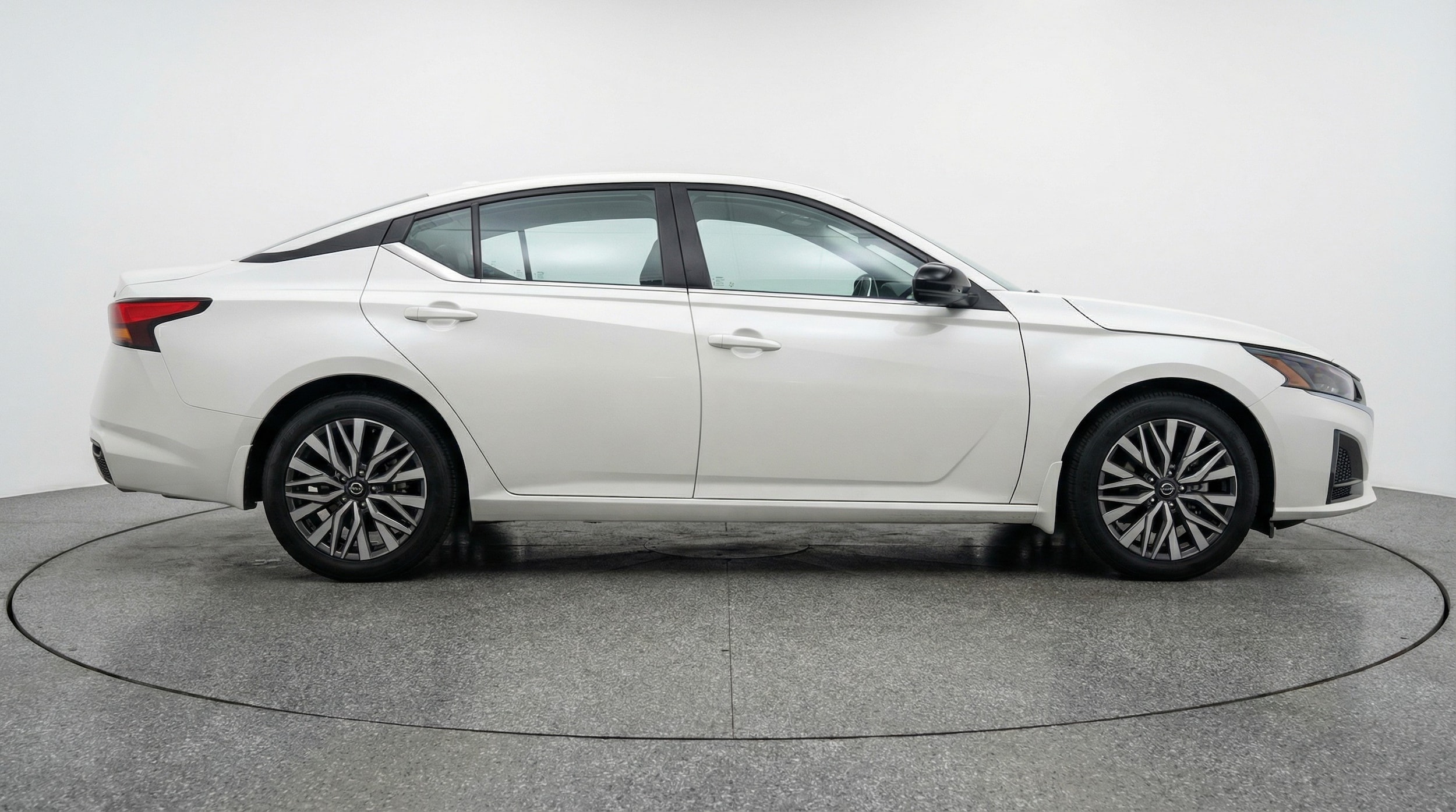 Thumbnail: 2025 Nissan Altima - 8