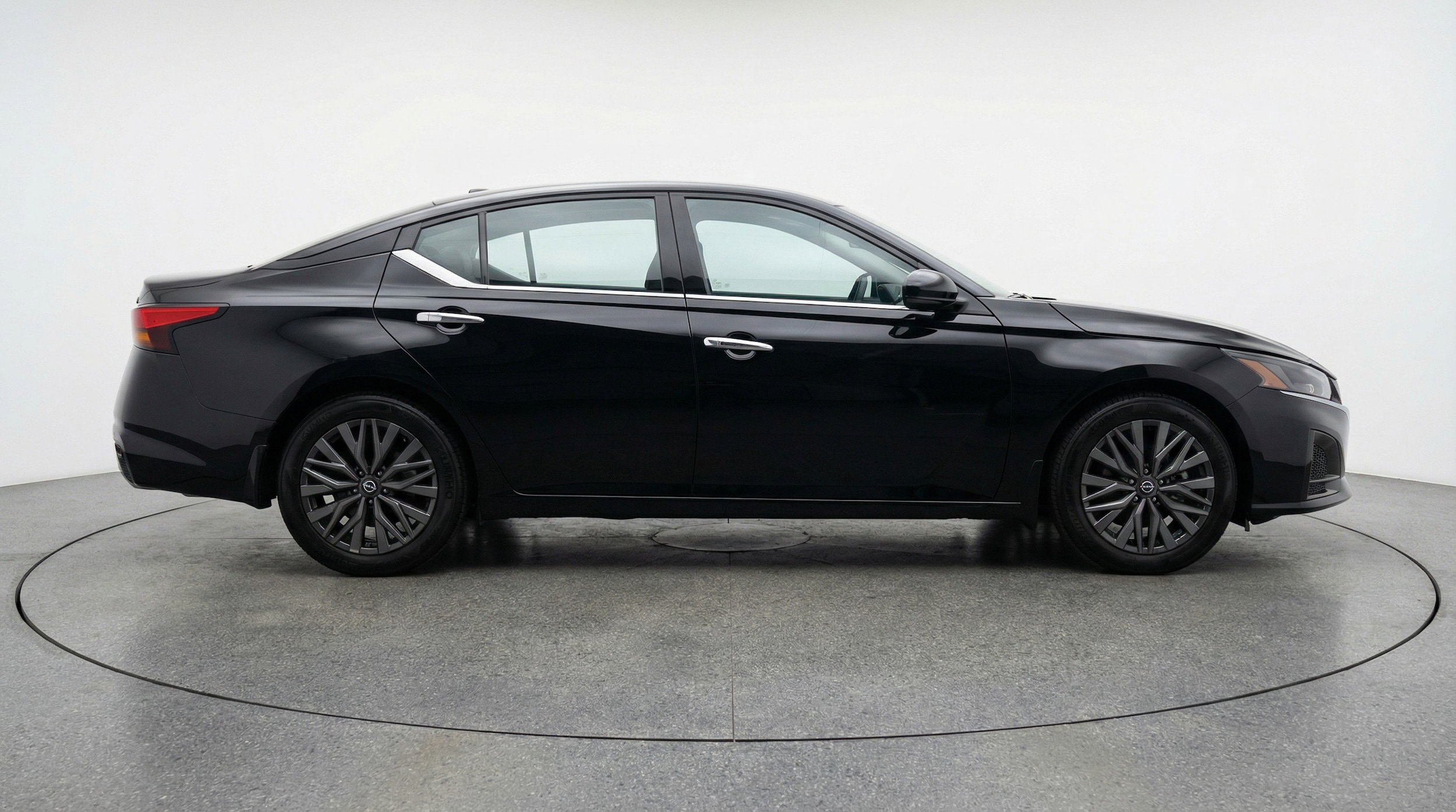 Thumbnail: 2025 Nissan Altima - 11