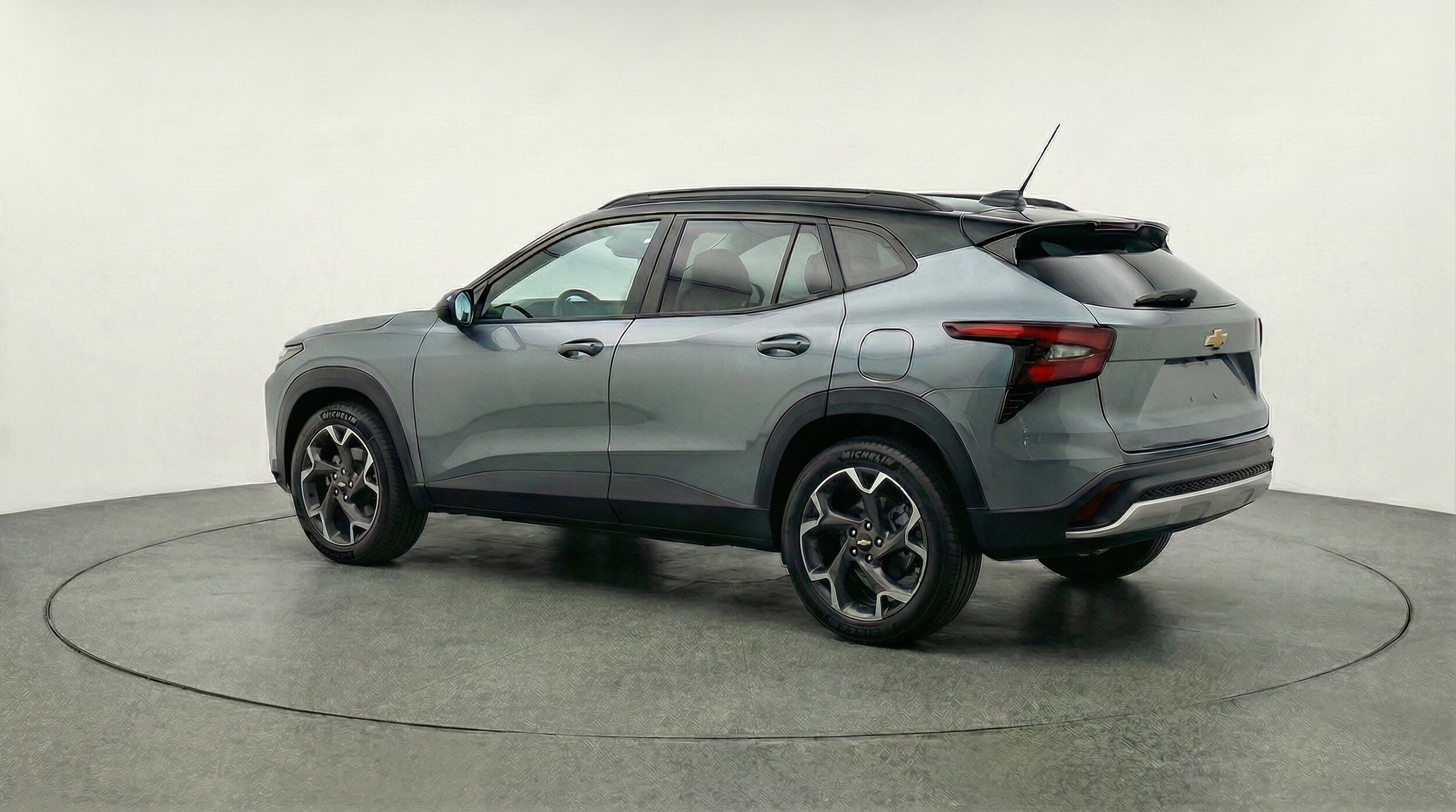 Thumbnail: 2025 Chevrolet Trax - 5