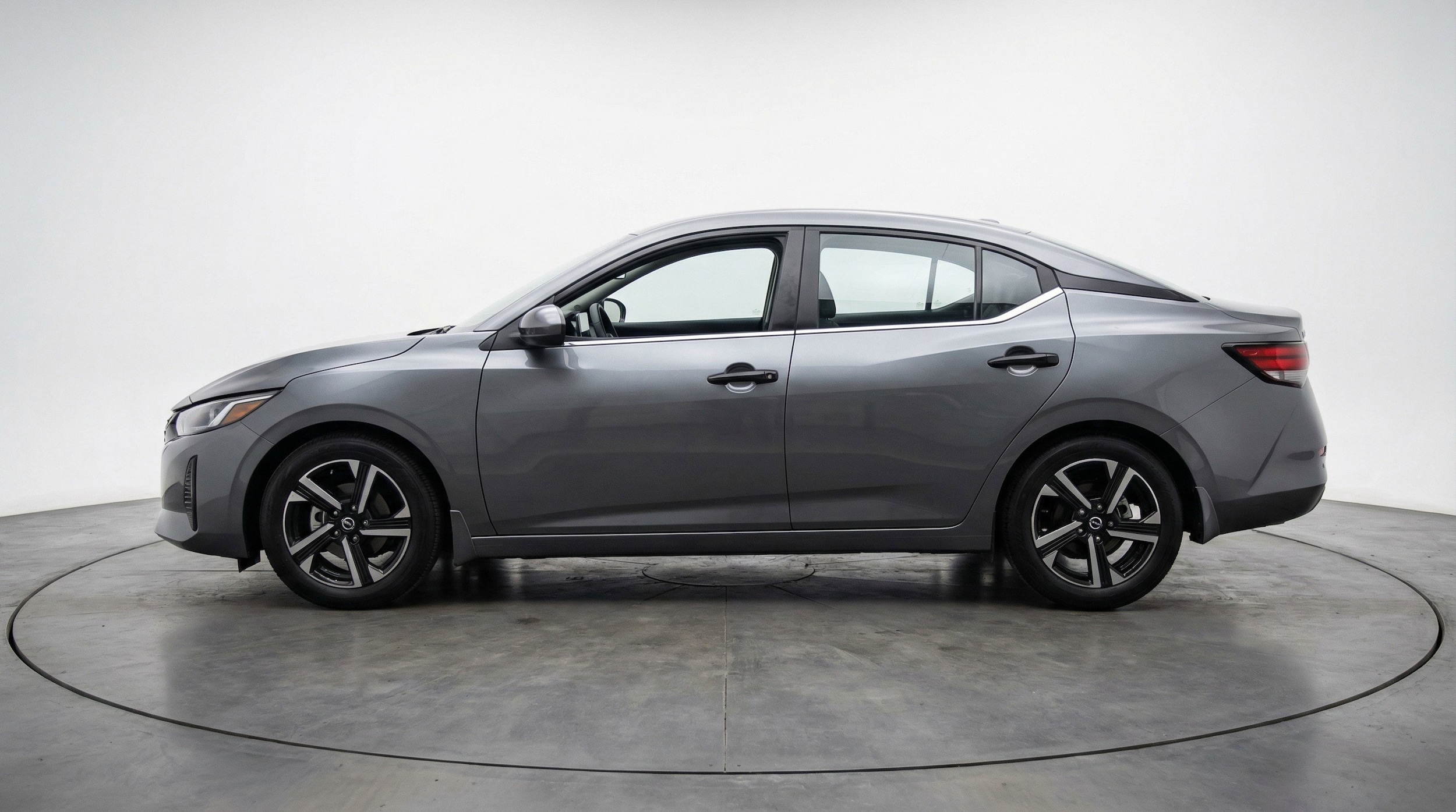 Thumbnail: 2025 Nissan Sentra - 5