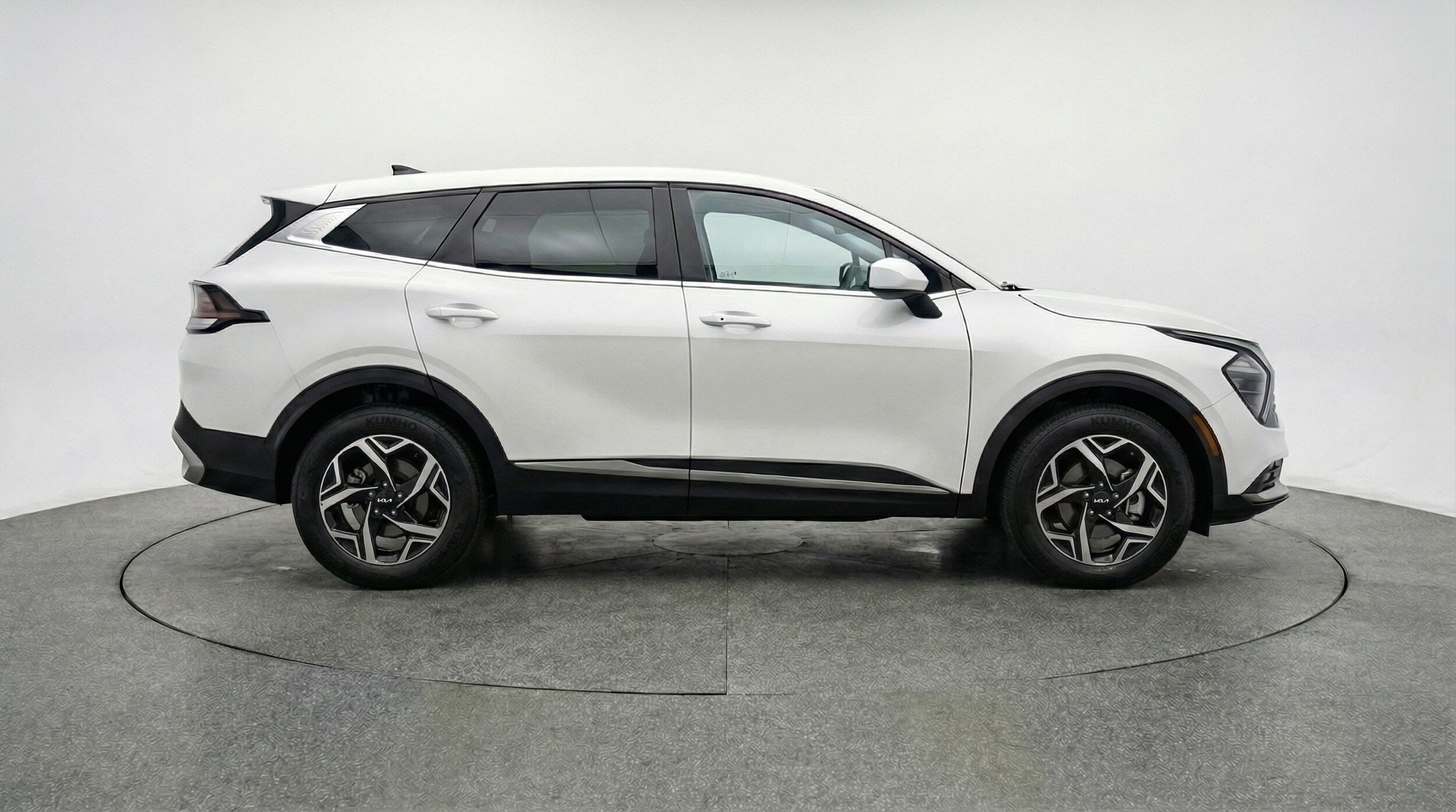 Thumbnail: 2025 Kia Sportage - 8