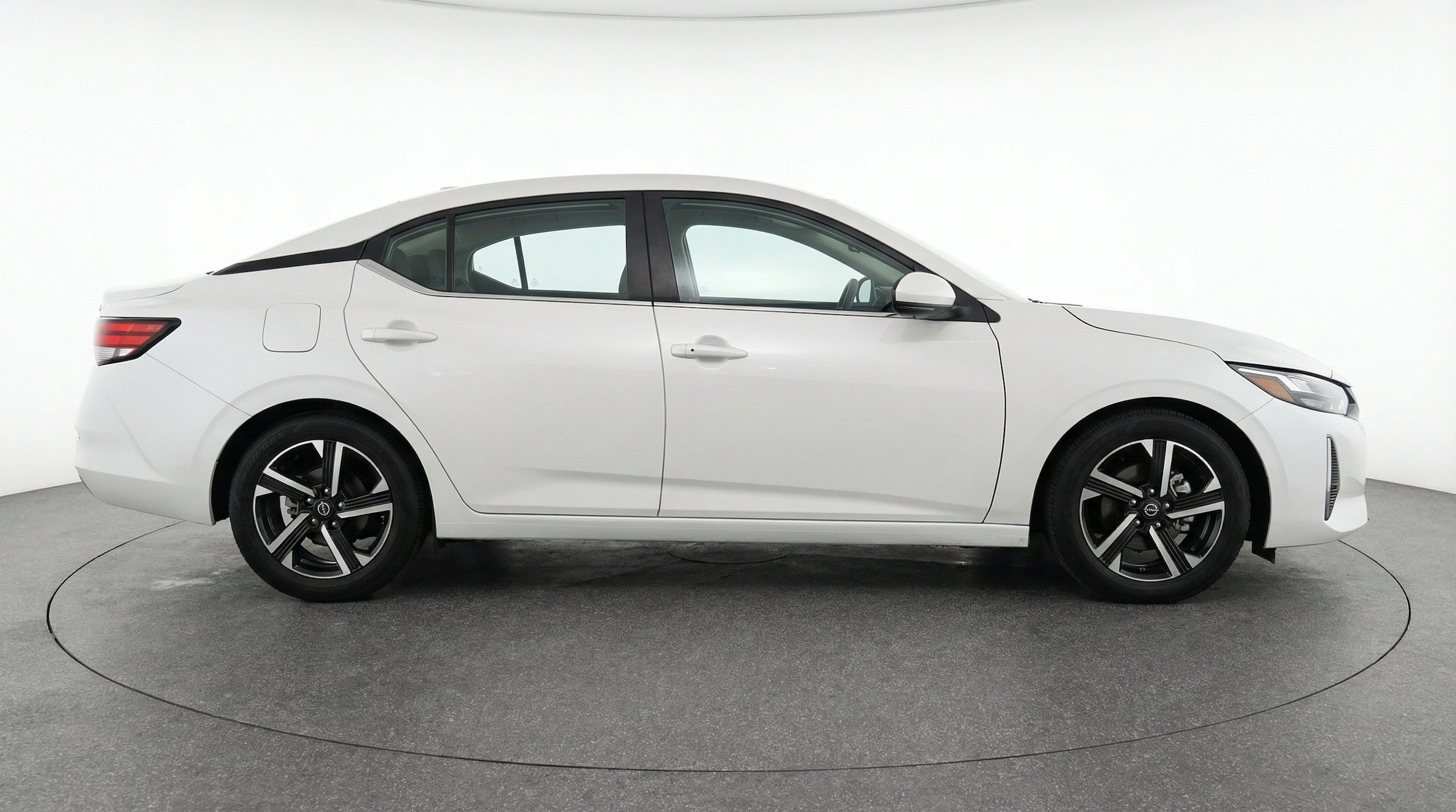 Thumbnail: 2025 Nissan Sentra - 11