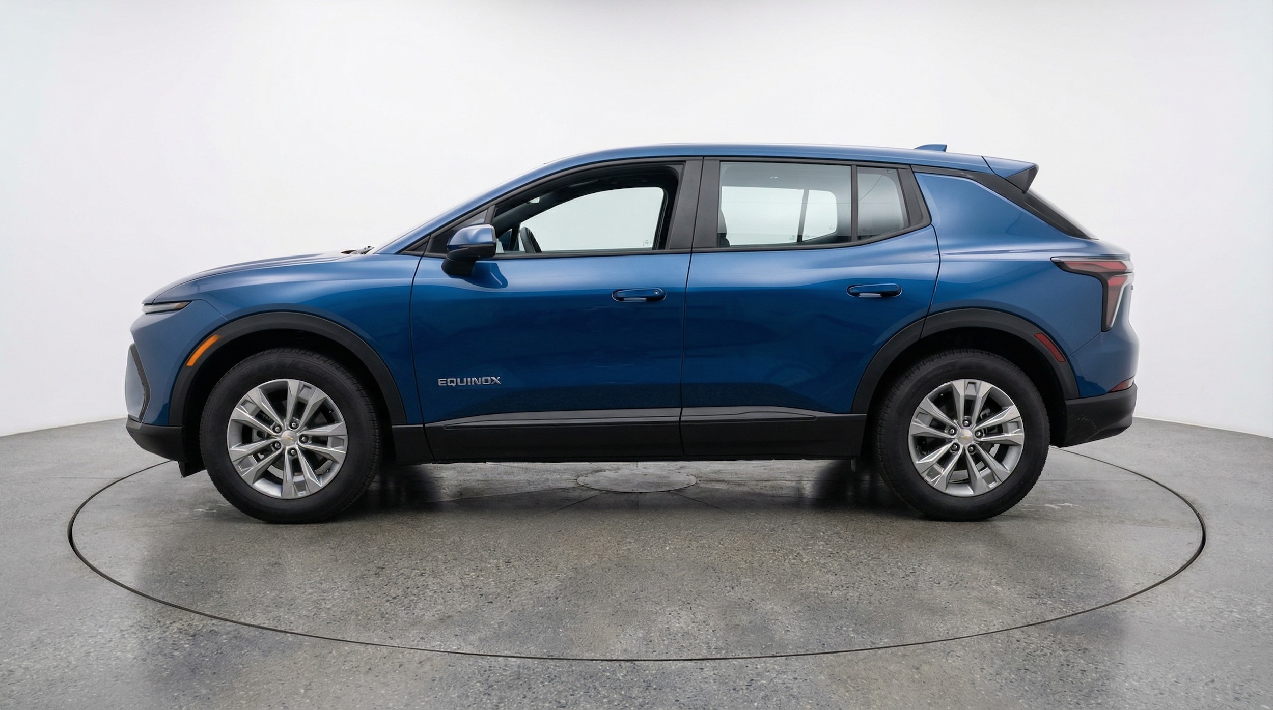 Thumbnail: 2025 Chevrolet Equinox - 4