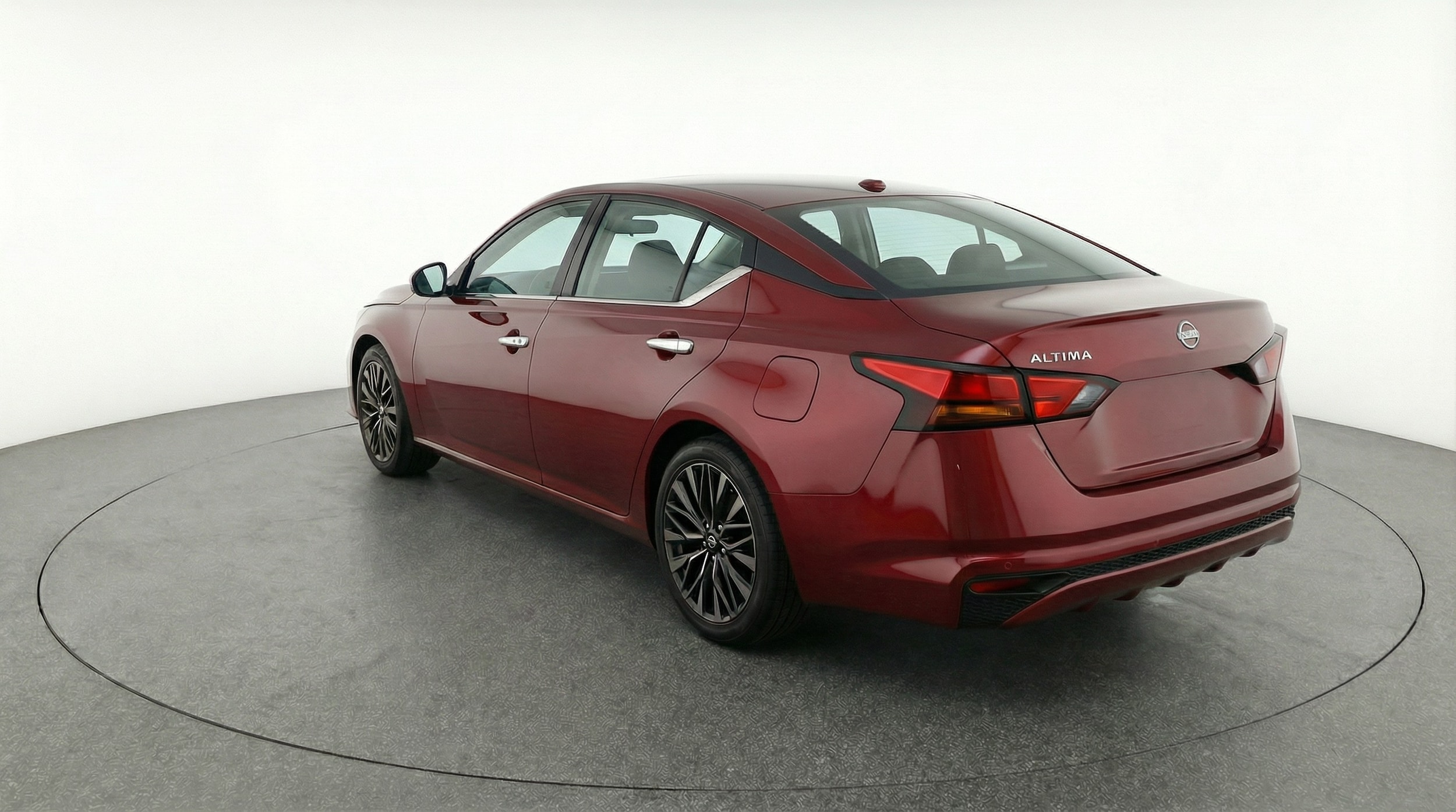 Thumbnail: 2025 Nissan Altima - 5