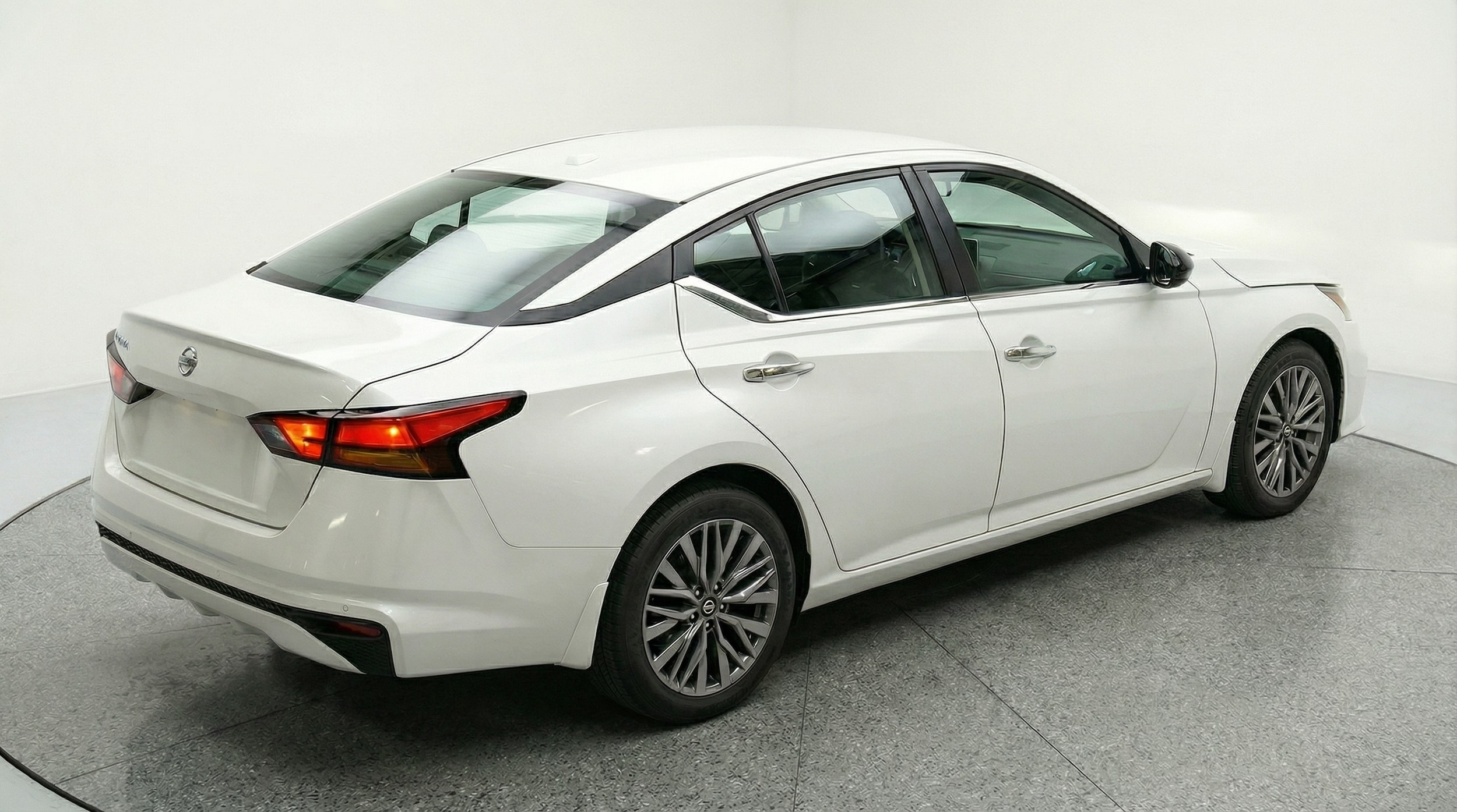 Thumbnail: 2025 Nissan Altima - 7