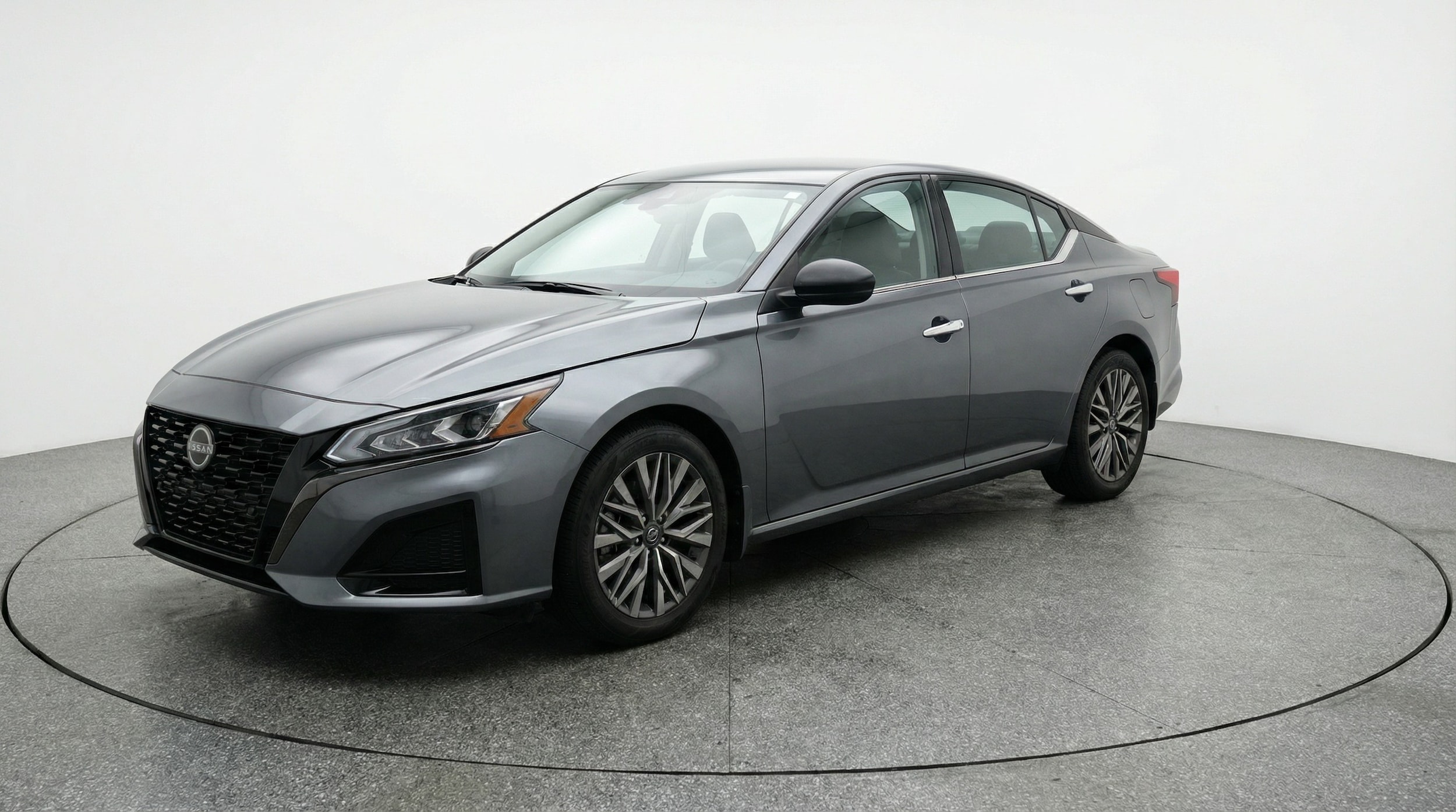 Thumbnail: 2025 Nissan Altima - 3