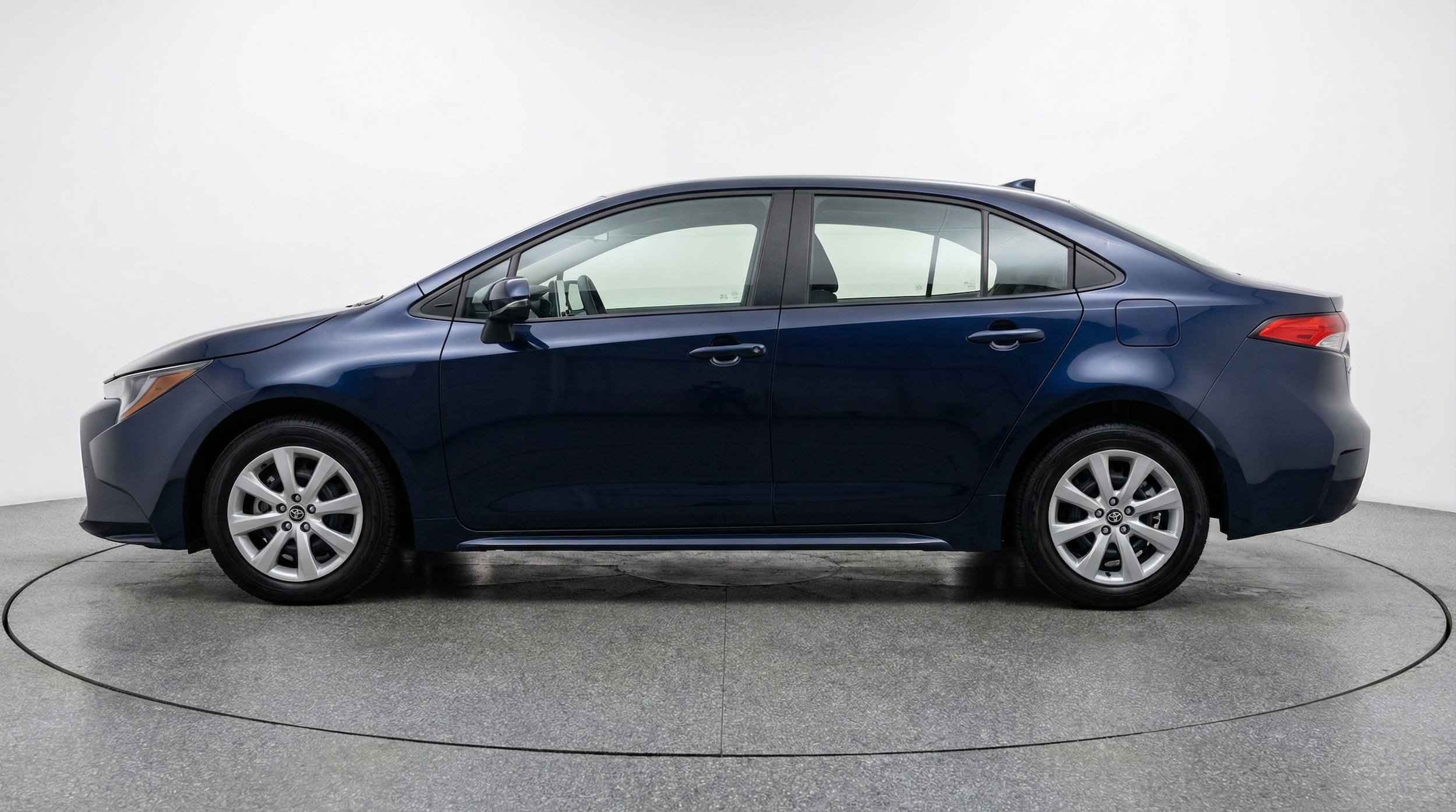 Thumbnail: 2025 Toyota Corolla - 4