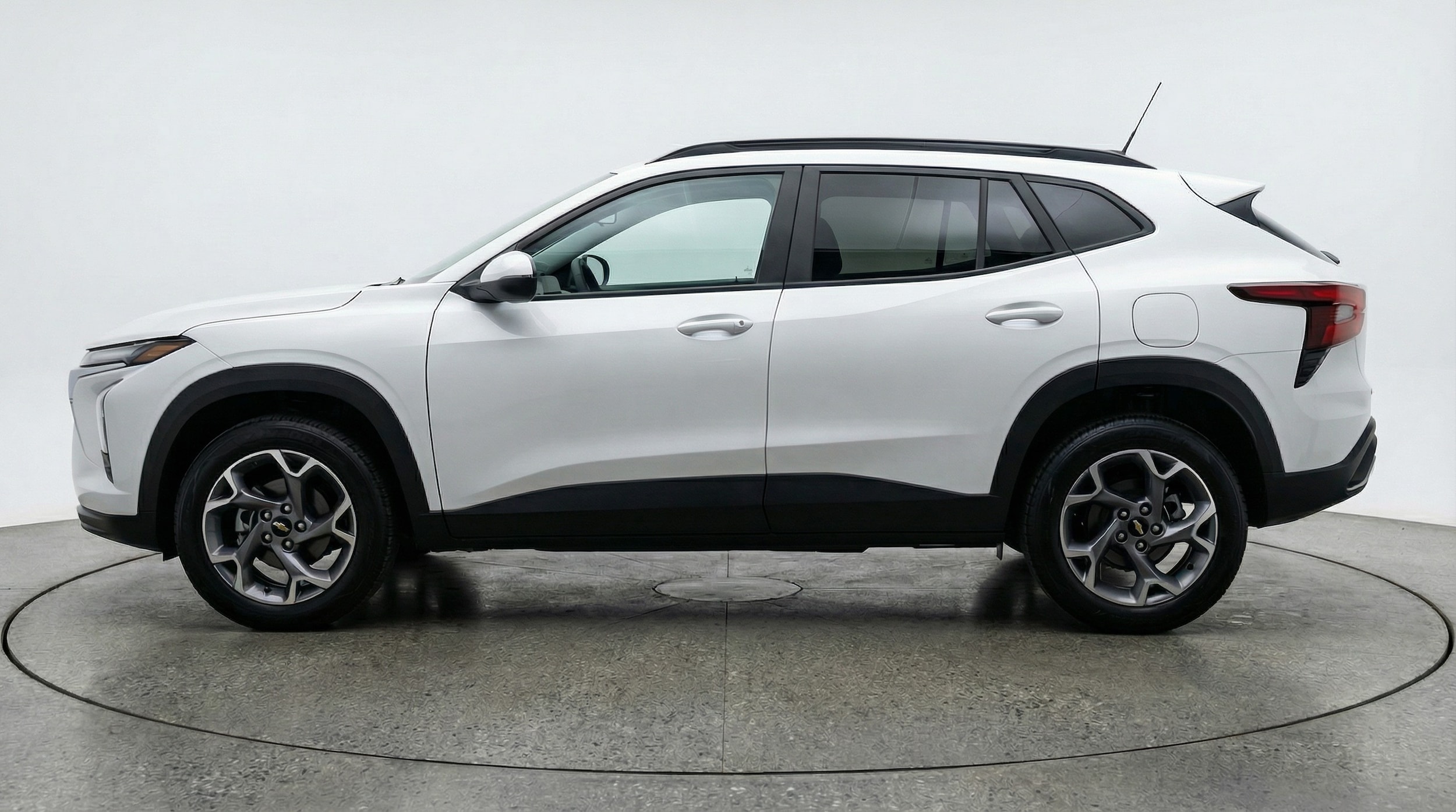Thumbnail: 2025 Chevrolet Trax - 4