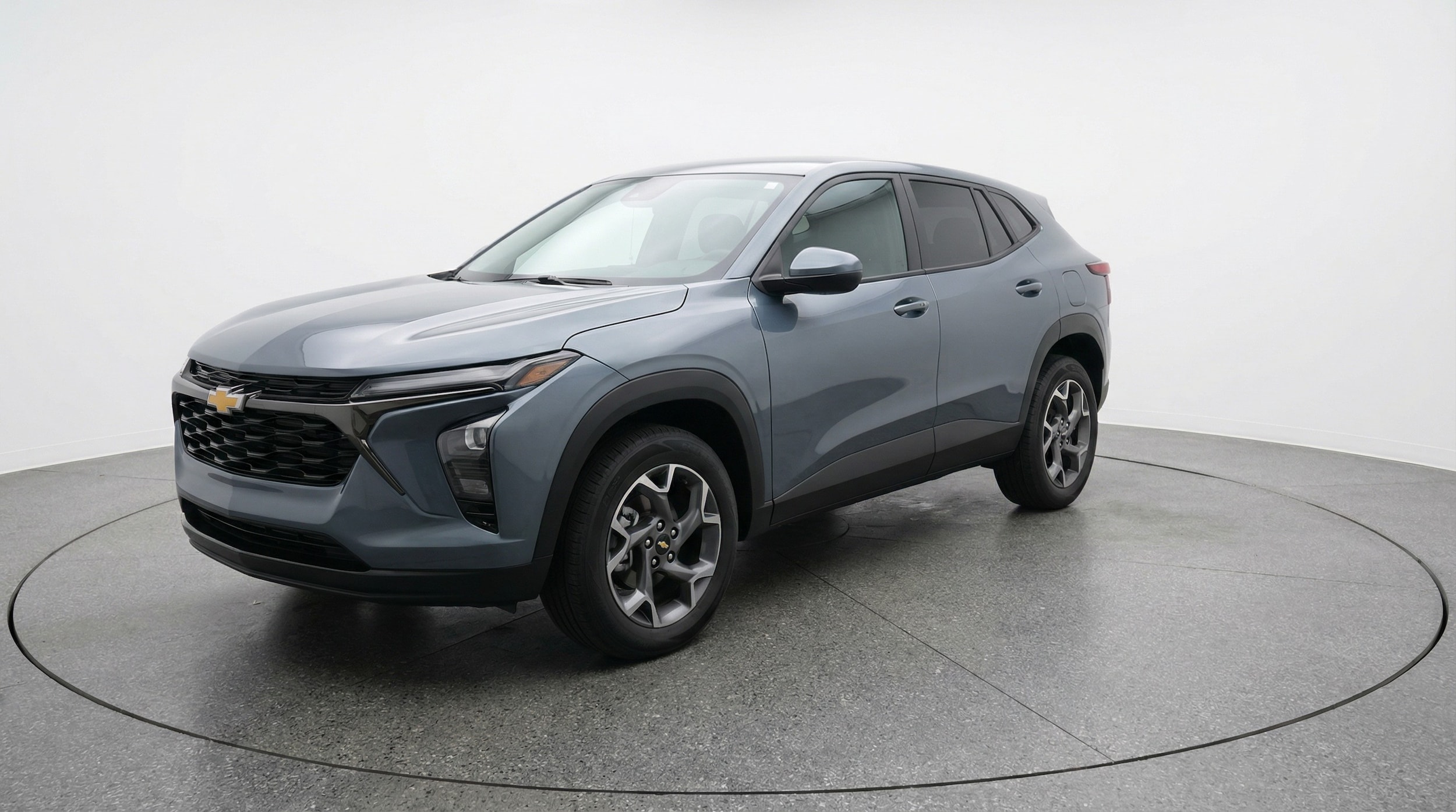 Thumbnail: 2025 Chevrolet Trax - 3