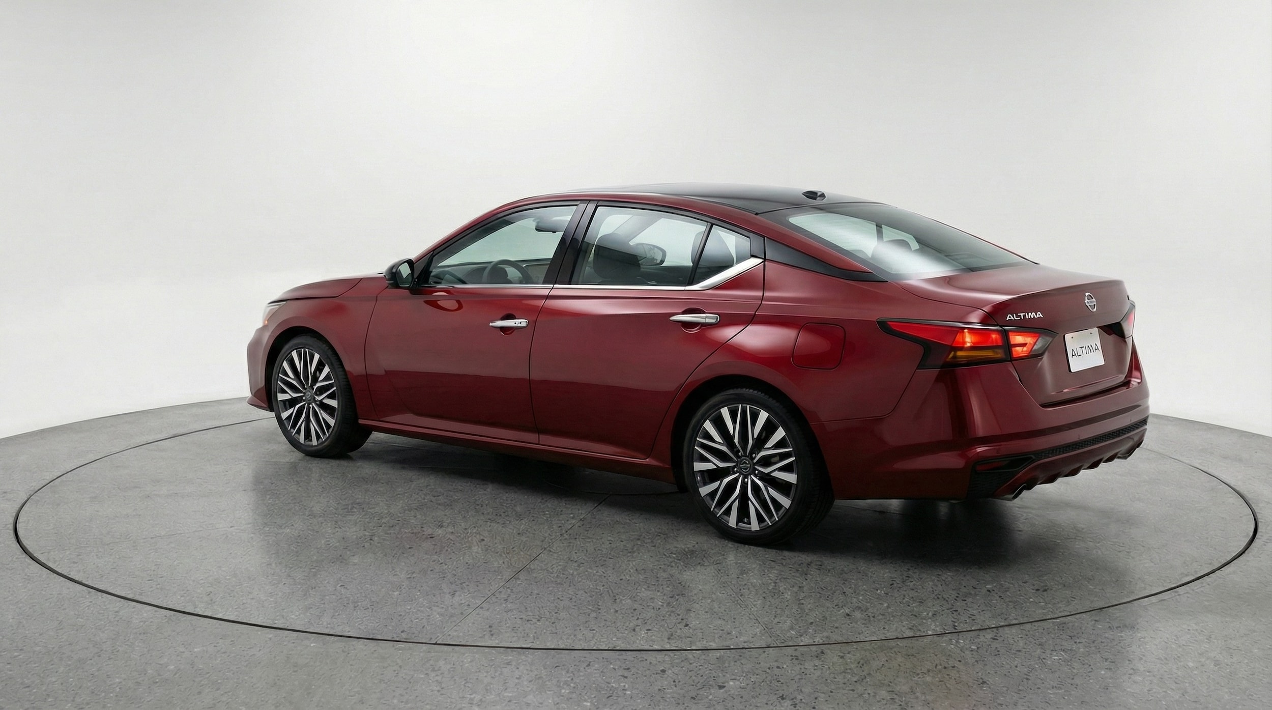 Thumbnail: 2025 Nissan Altima - 5