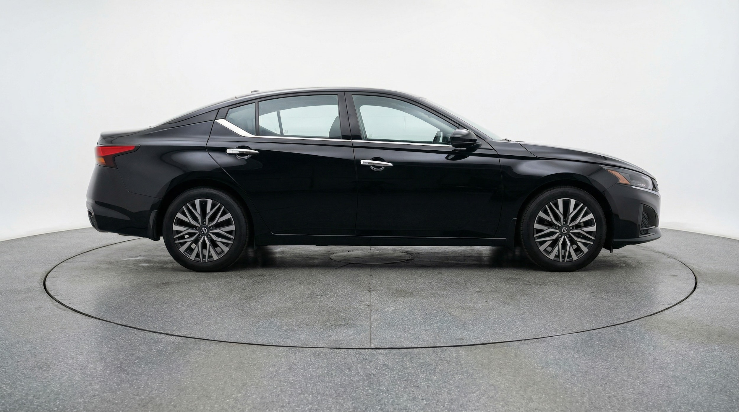 Thumbnail: 2025 Nissan Altima - 8