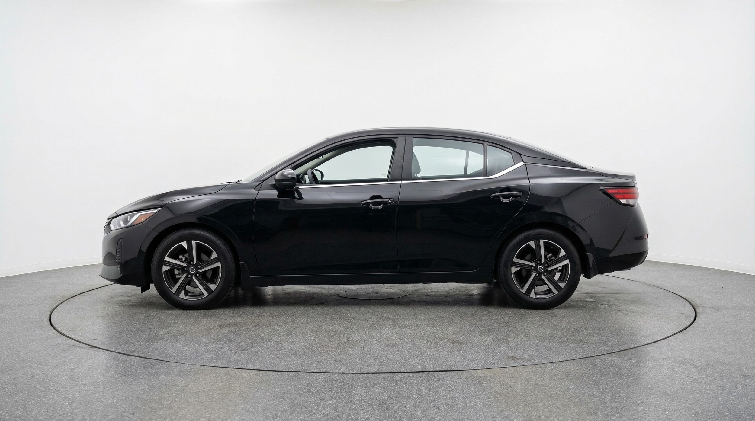 Thumbnail: 2025 Nissan Sentra - 4