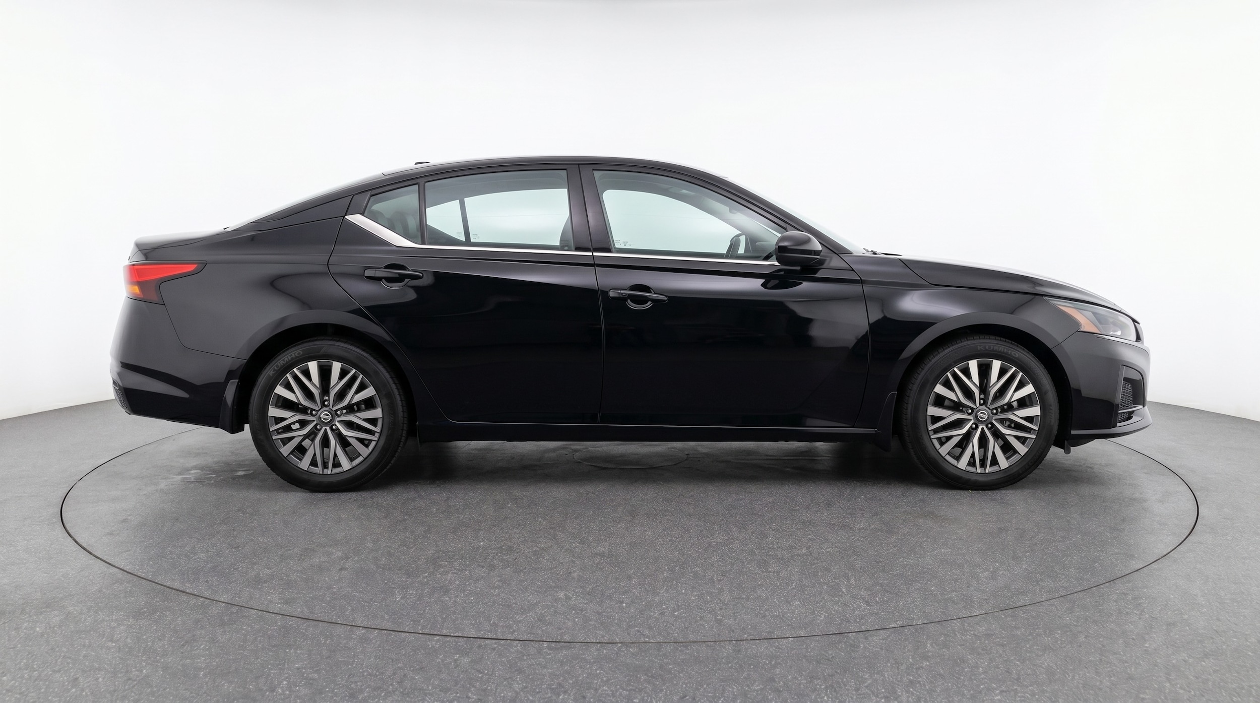 Thumbnail: 2025 Nissan Altima - 8