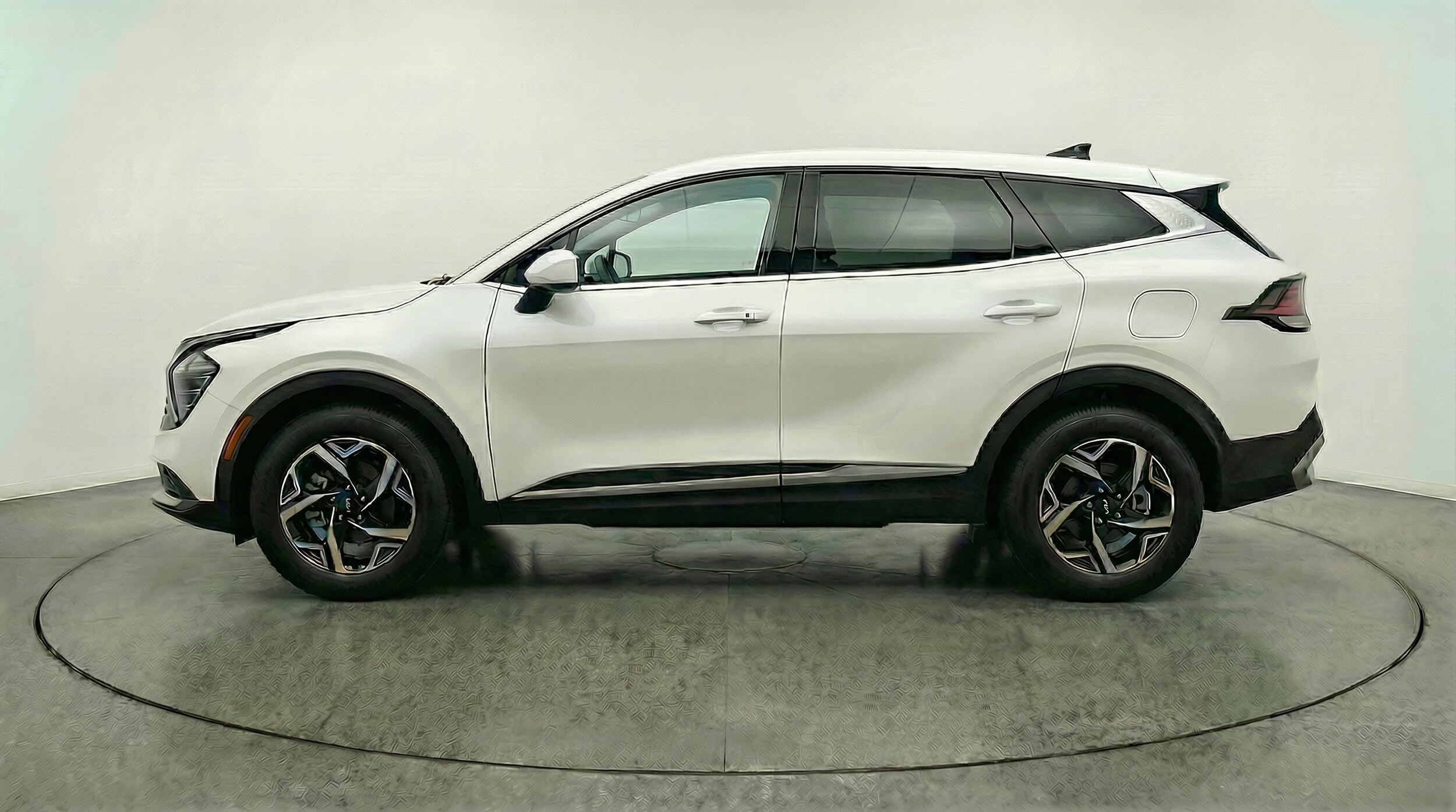 Thumbnail: 2025 Kia Sportage - 4