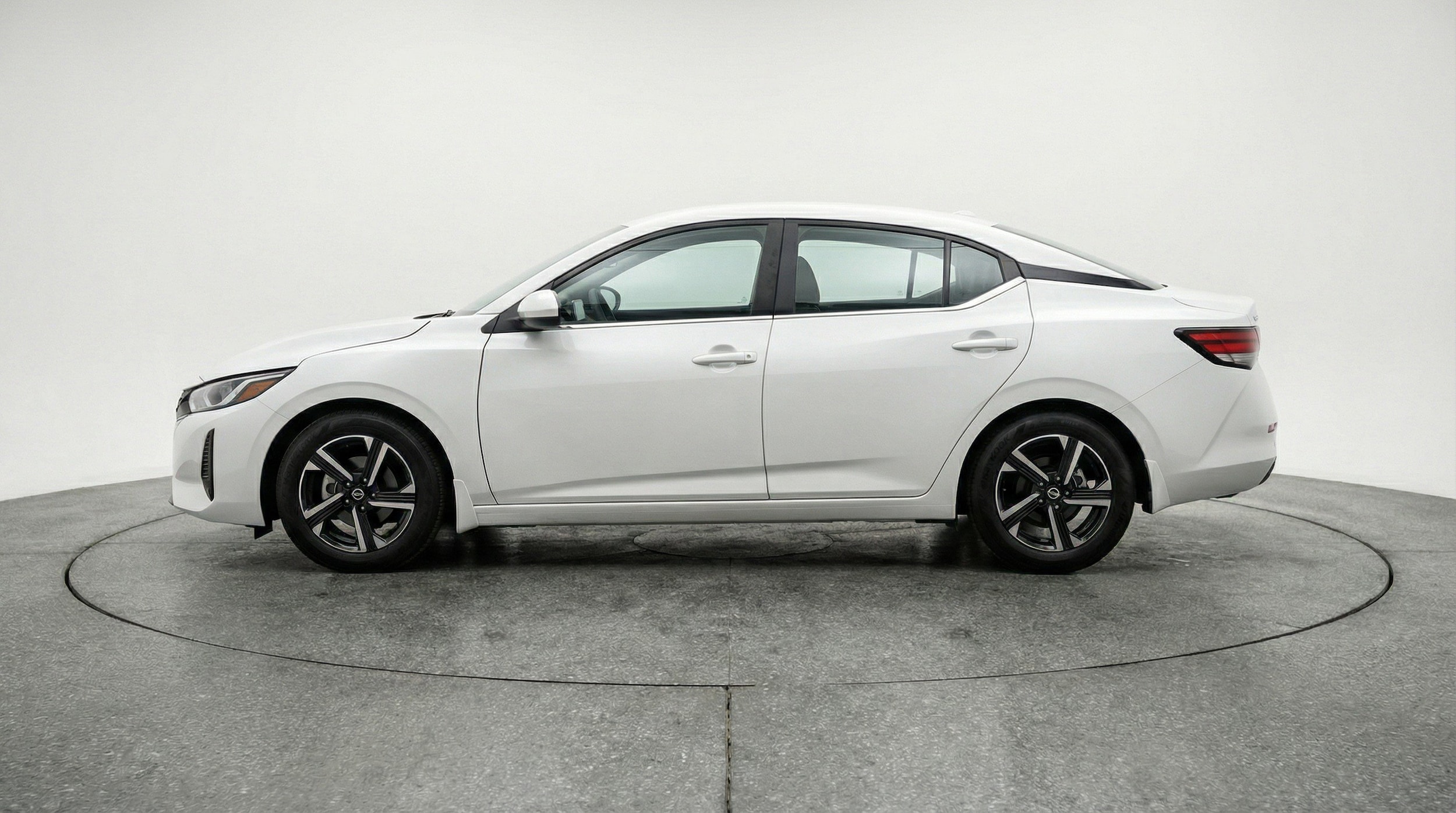 Thumbnail: 2025 Nissan Sentra - 5
