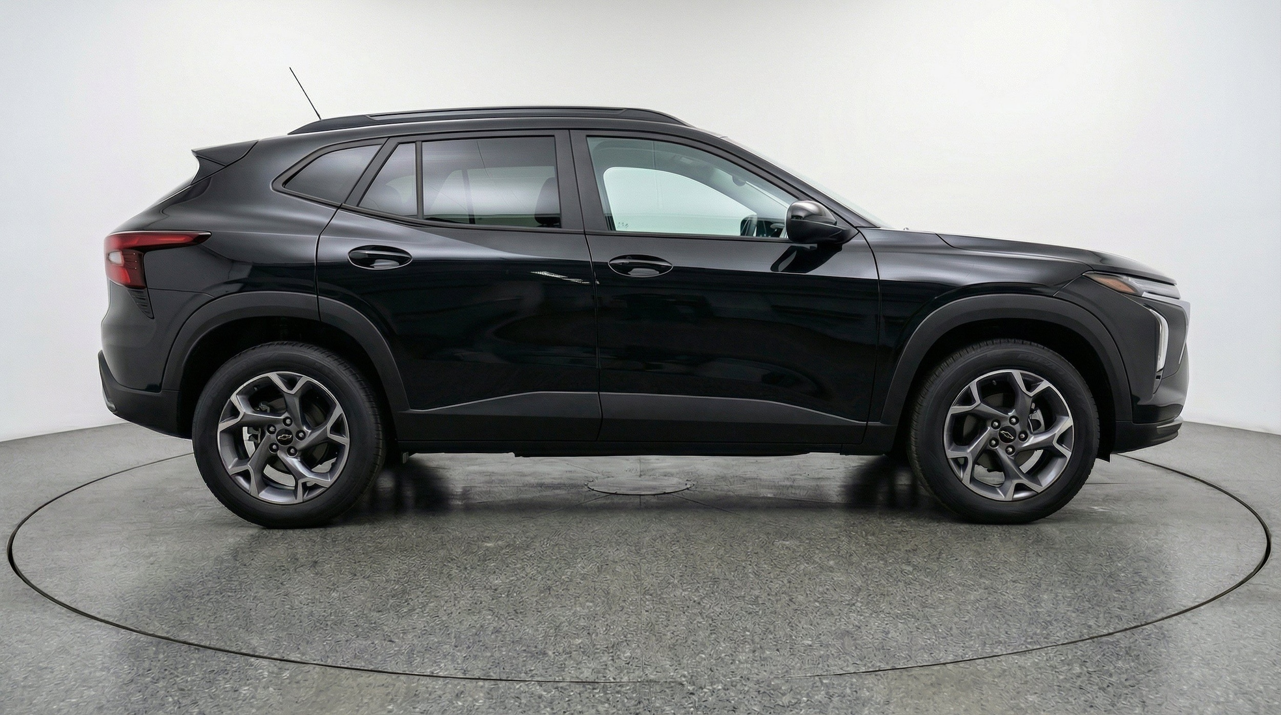 Thumbnail: 2025 Chevrolet Trax - 10