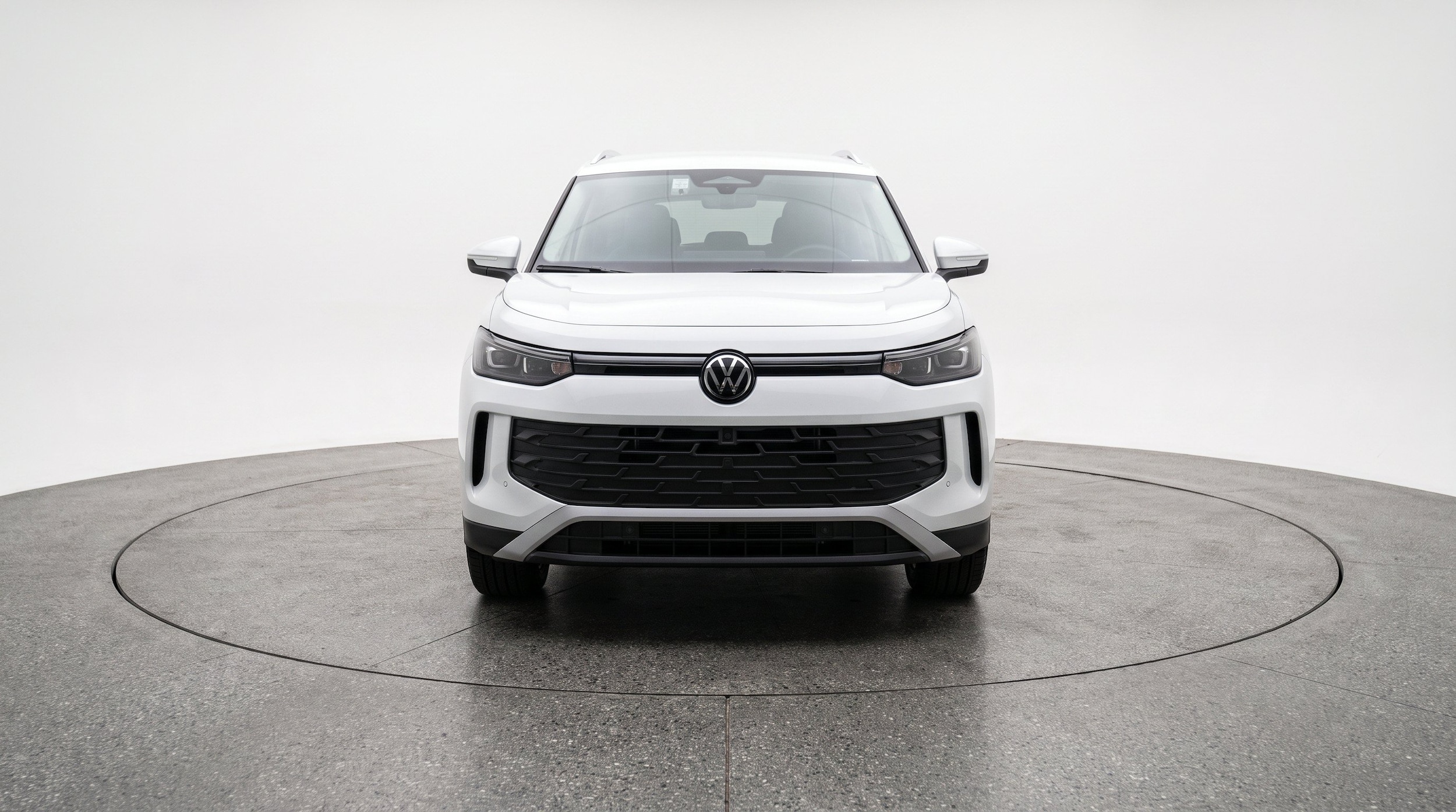 Thumbnail: 2026 Volkswagen Tiguan - 2