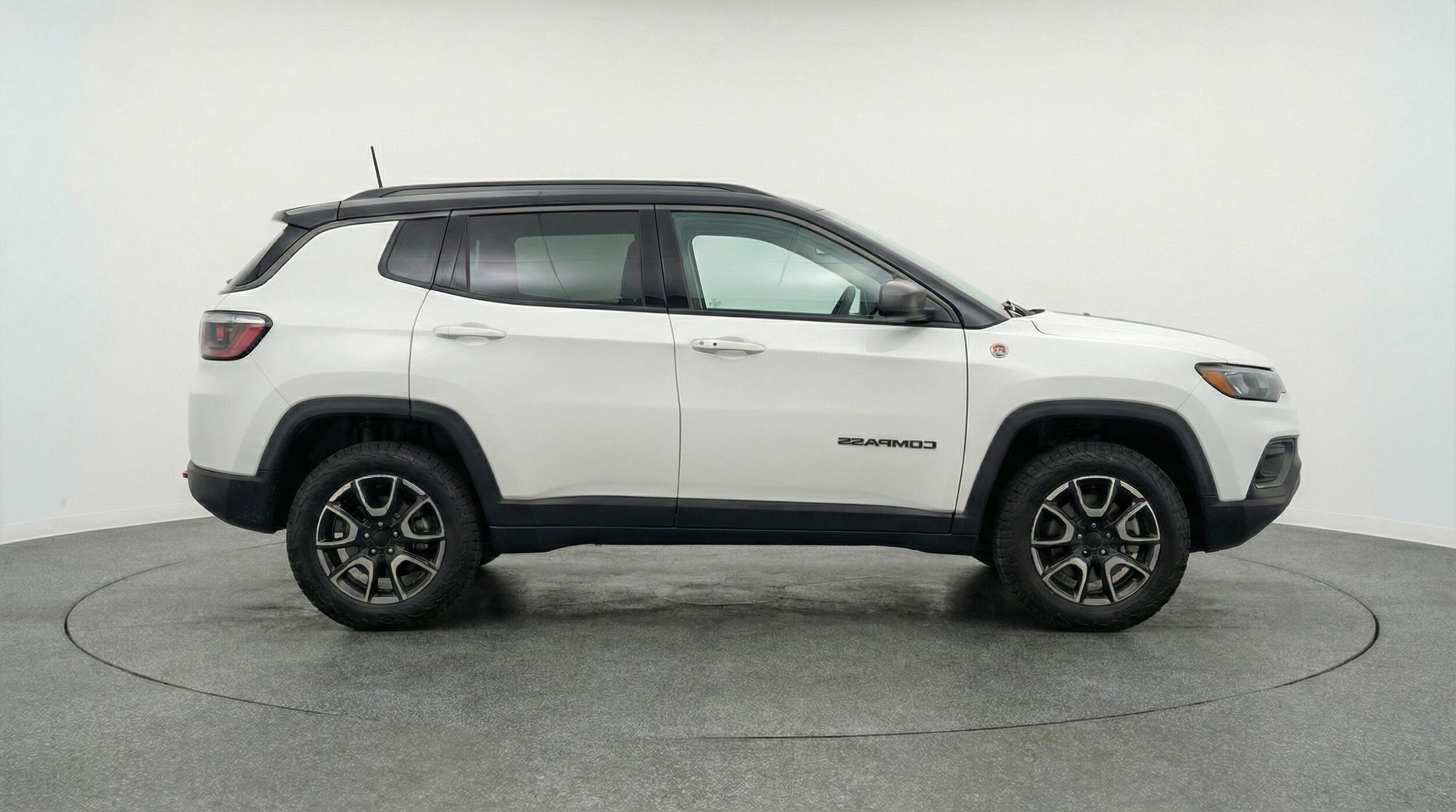 Thumbnail: 2025 Jeep Compass - 8