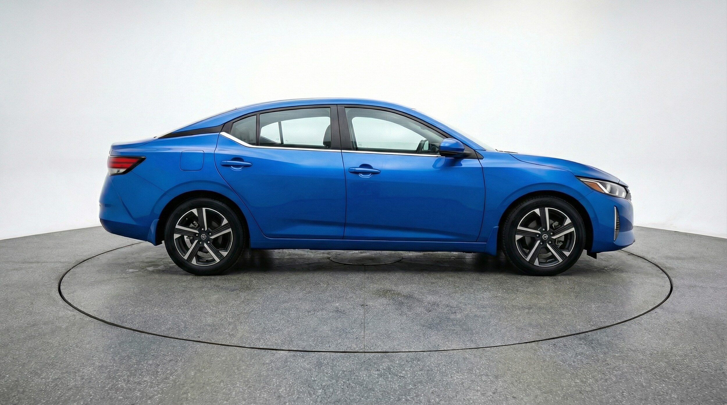 Thumbnail: 2025 Nissan Sentra - 8
