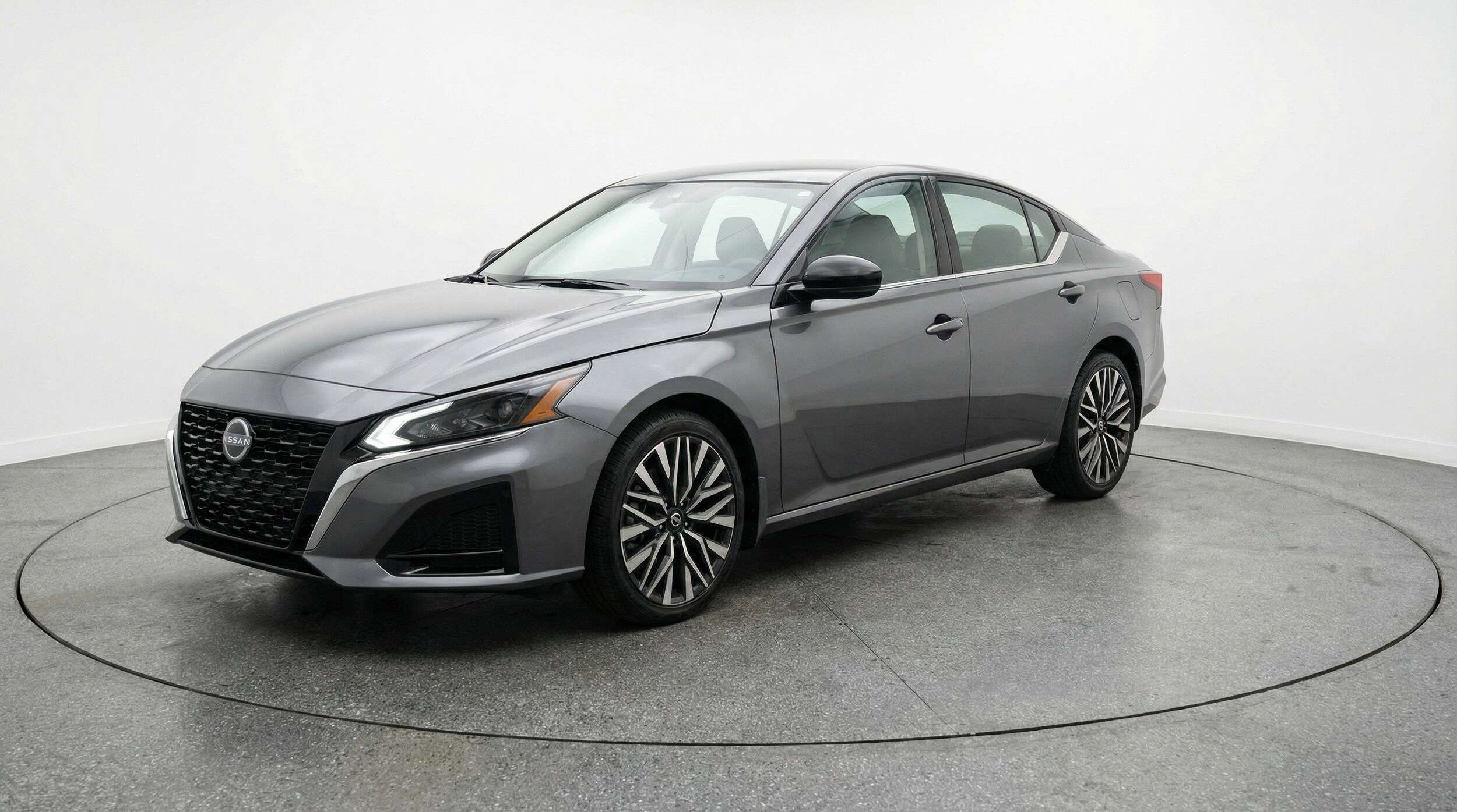 Thumbnail: 2025 Nissan Altima - 3