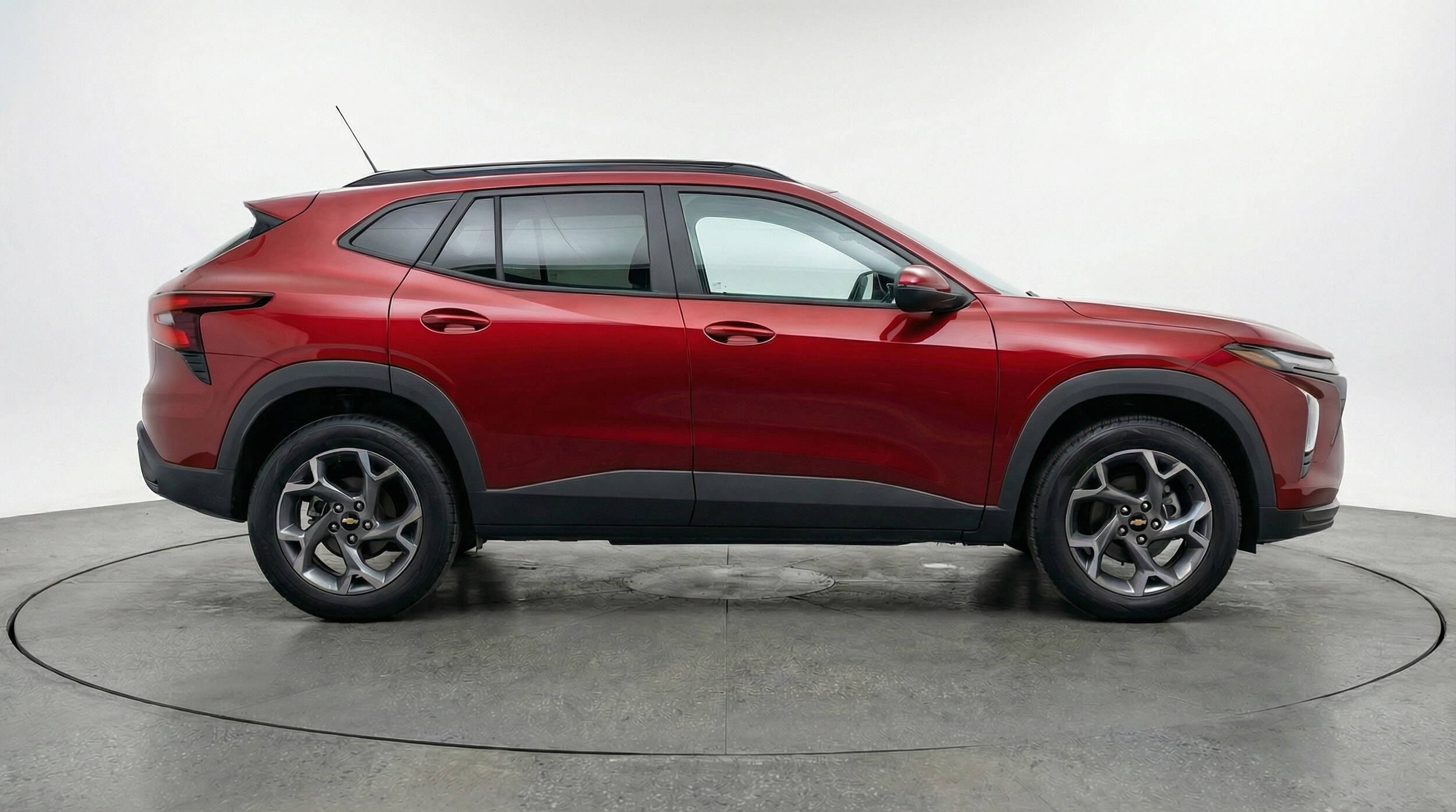 Thumbnail: 2025 Chevrolet Trax - 8