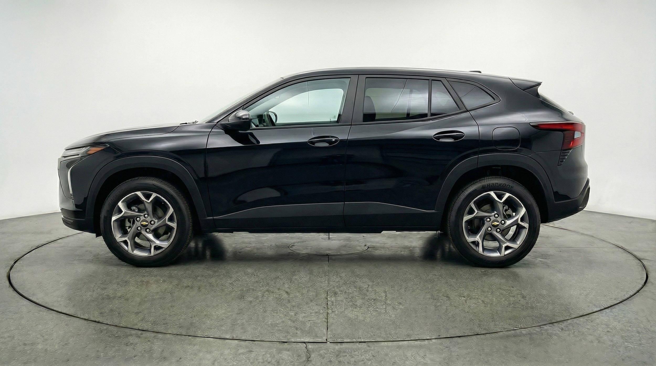 Thumbnail: 2025 Chevrolet Trax - 5