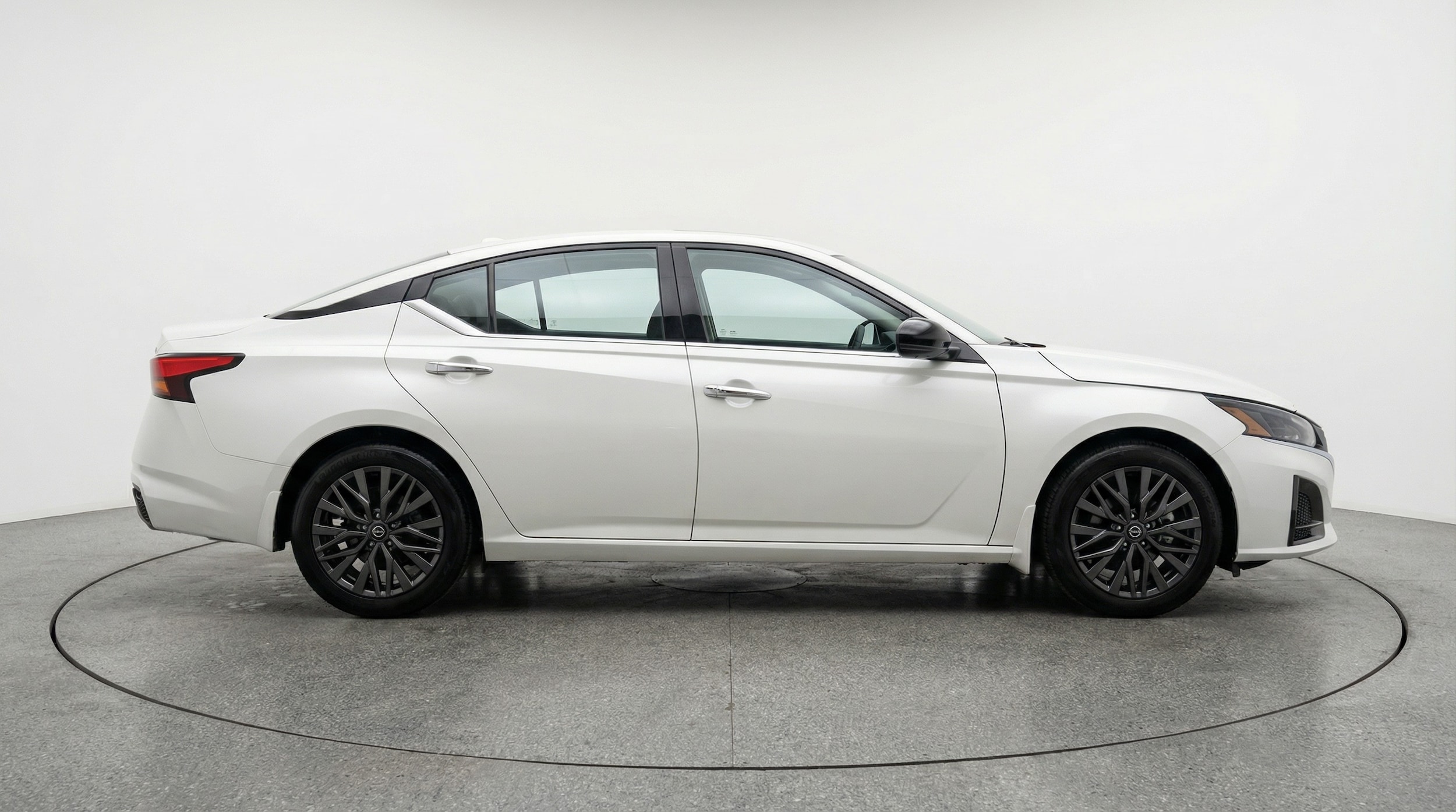 Thumbnail: 2025 Nissan Altima - 8