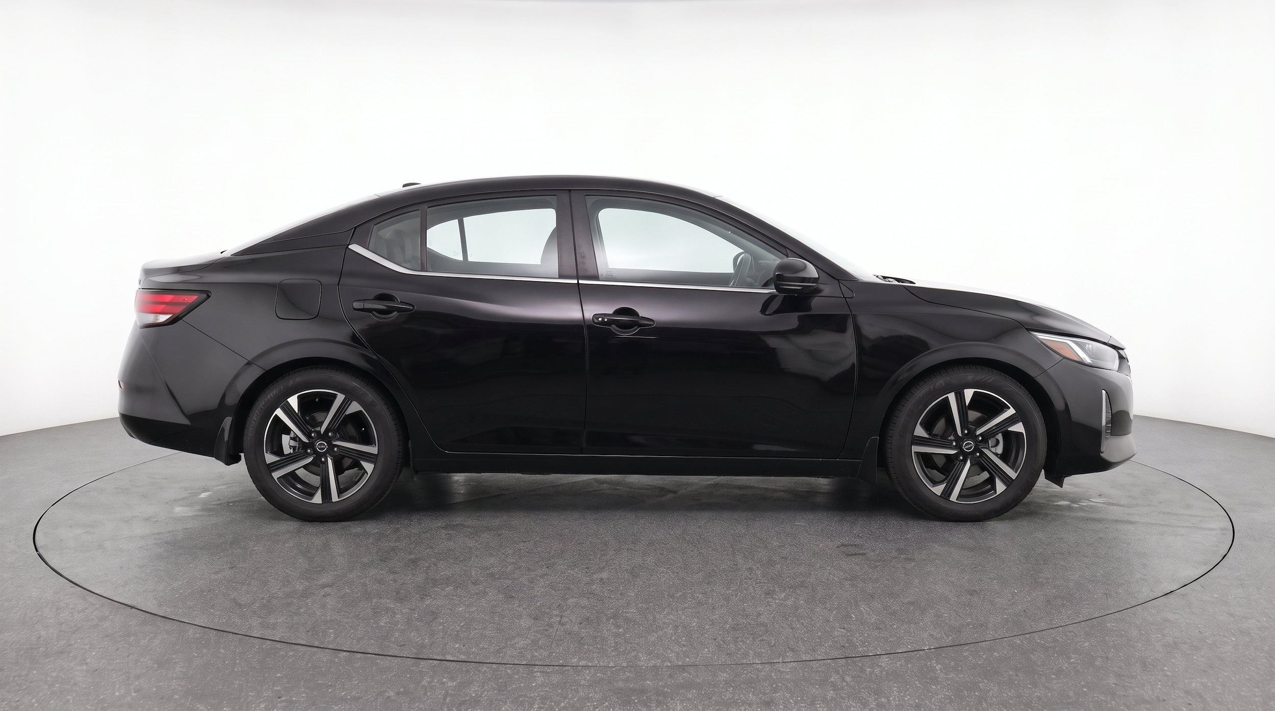 Thumbnail: 2025 Nissan Sentra - 10