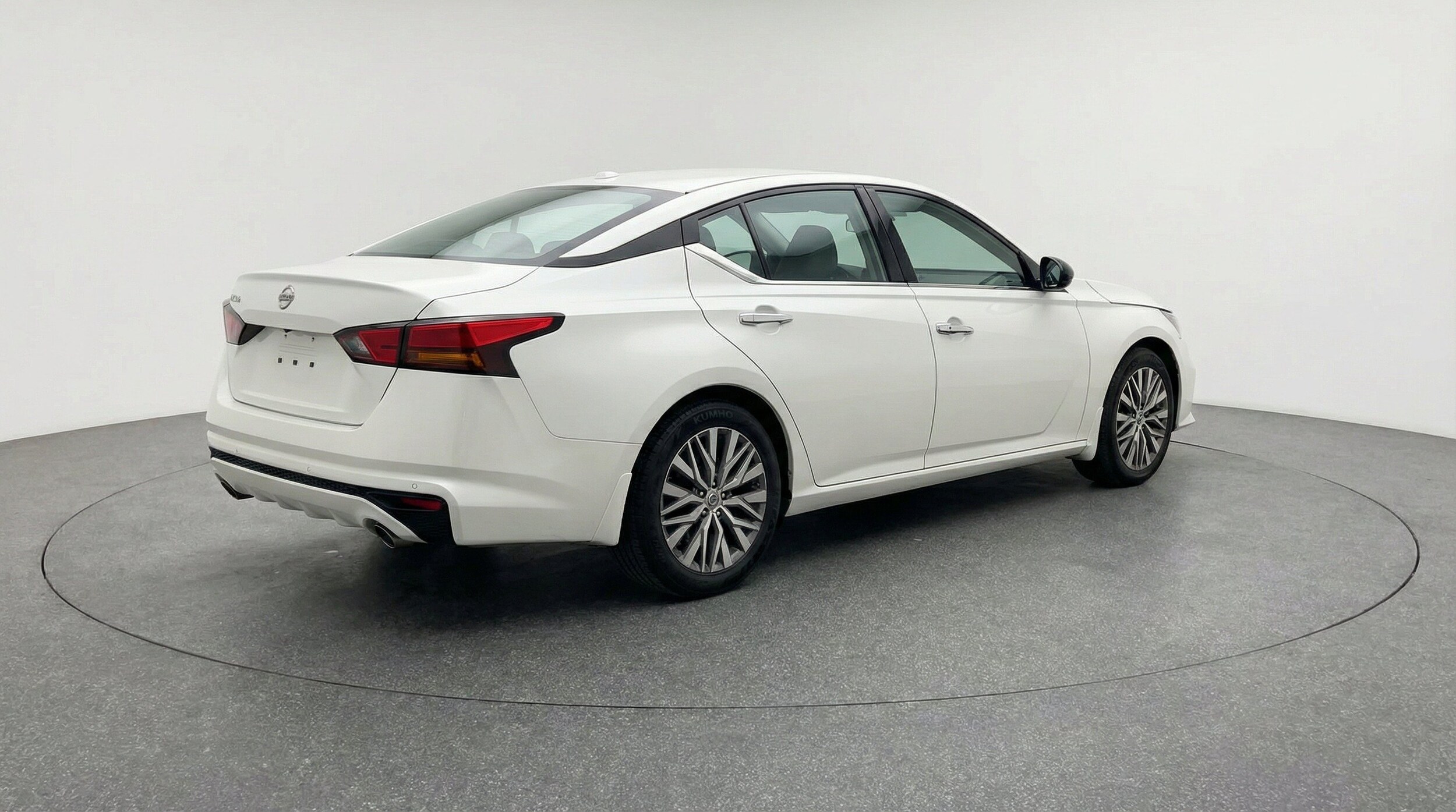 Thumbnail: 2025 Nissan Altima - 9