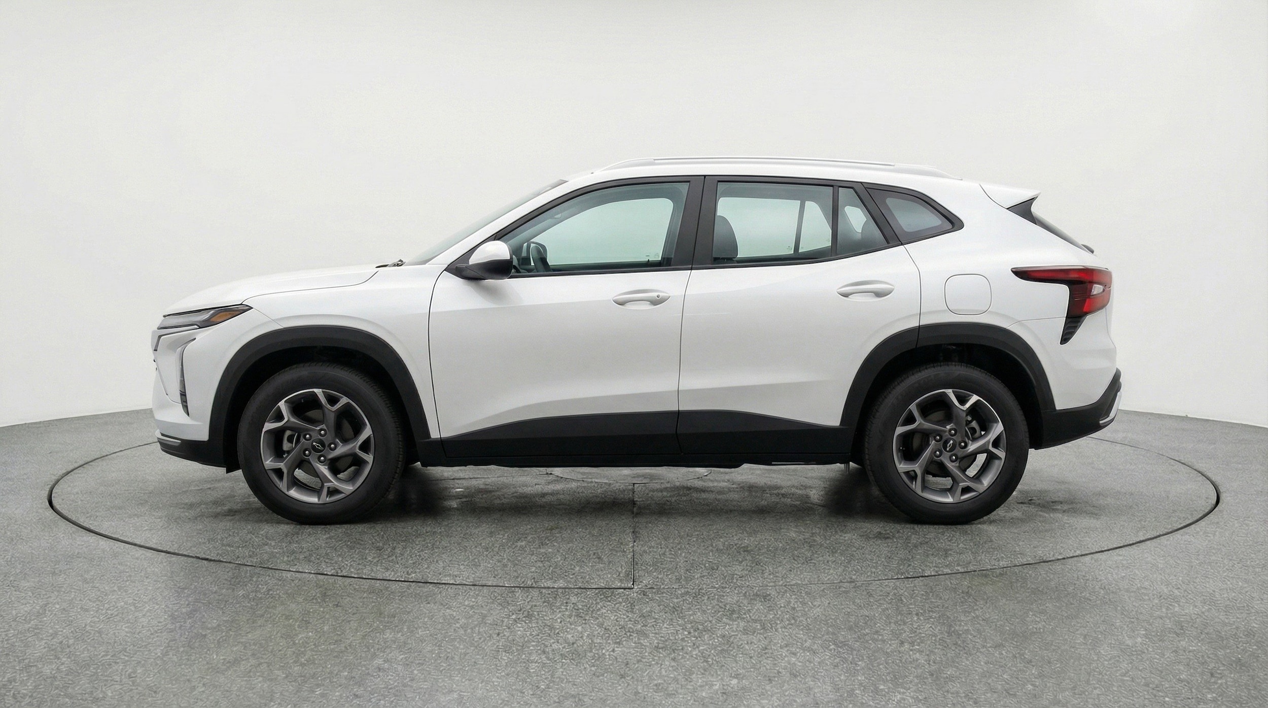 Thumbnail: 2025 Chevrolet Trax - 5