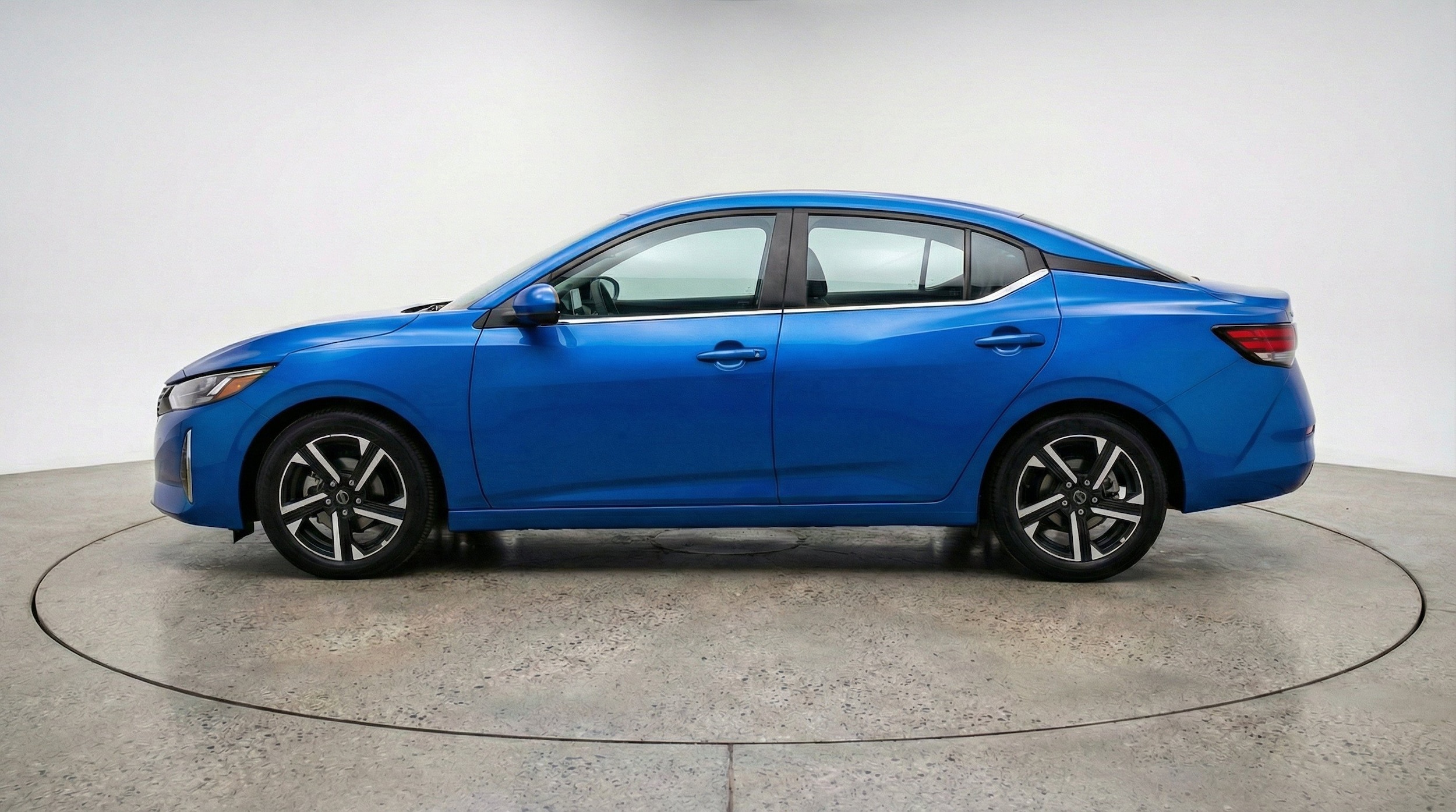 Thumbnail: 2025 Nissan Sentra - 5