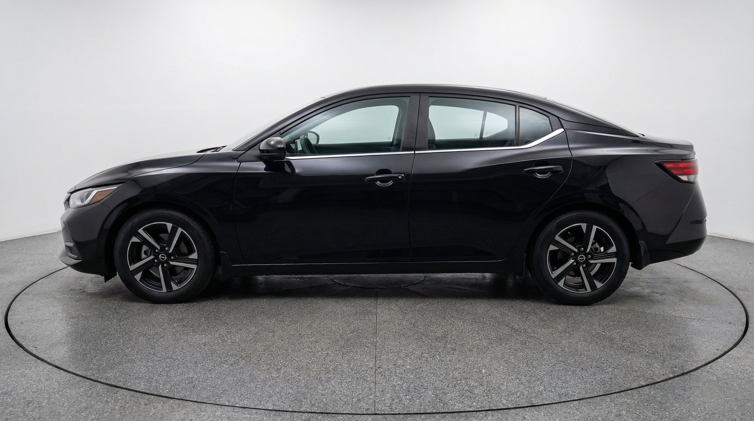 Thumbnail: 2025 Nissan Sentra - 5