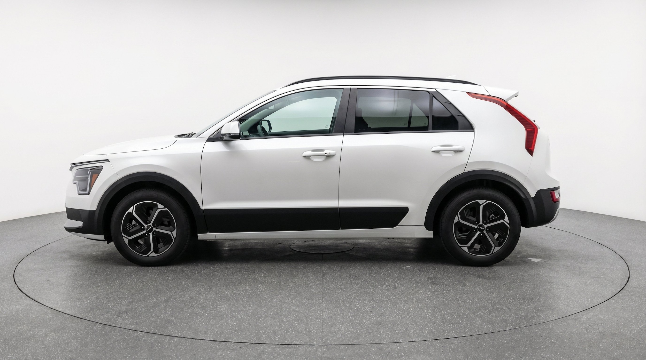 Thumbnail: 2026 Kia Niro - 5