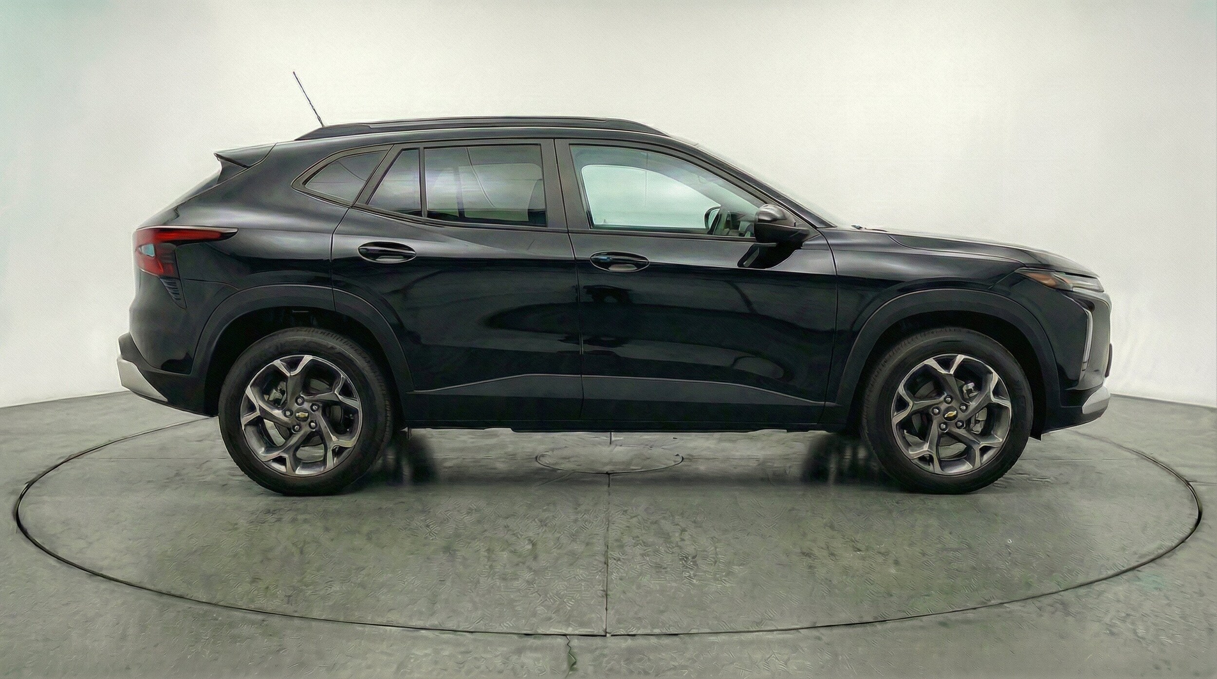 Thumbnail: 2025 Chevrolet Trax - 11