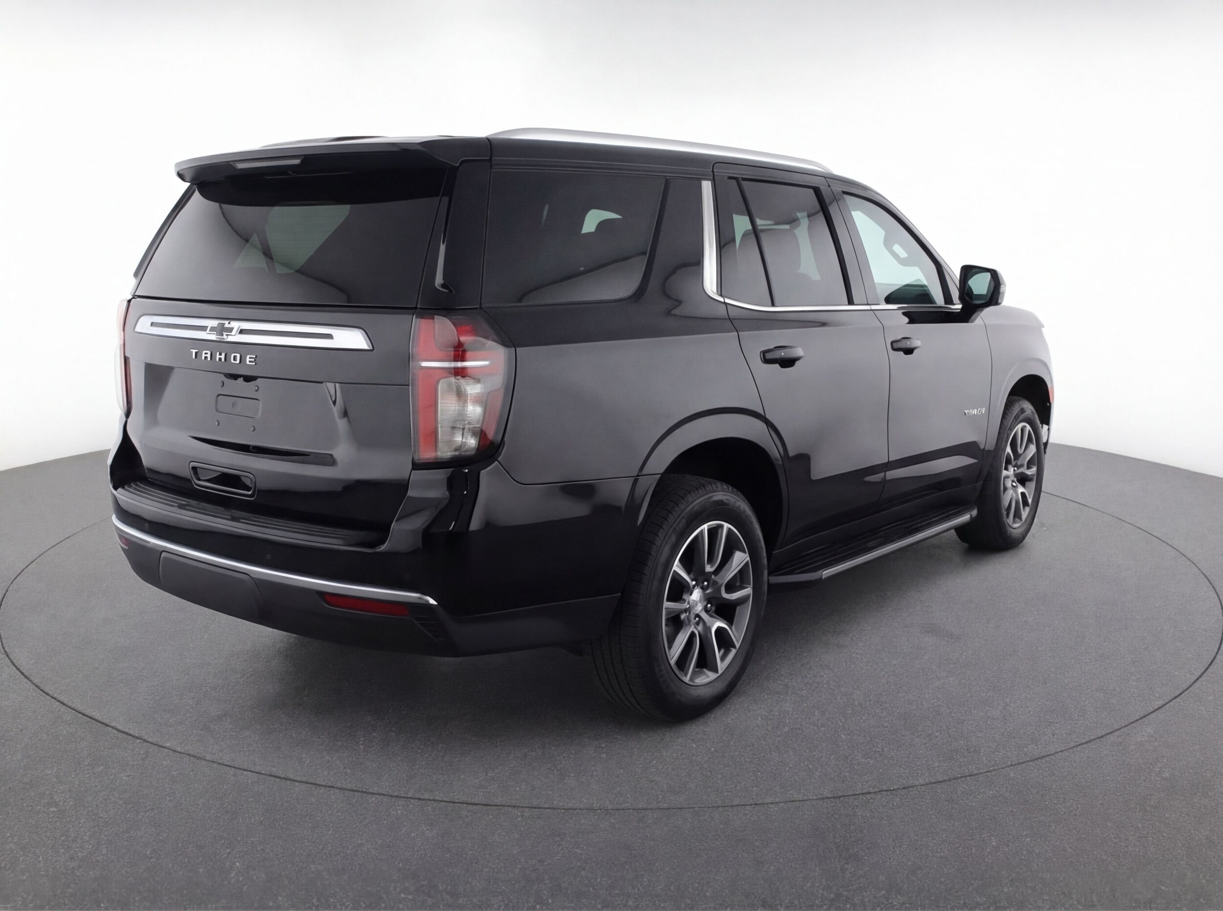 Thumbnail: 2023 Chevrolet Tahoe - 7