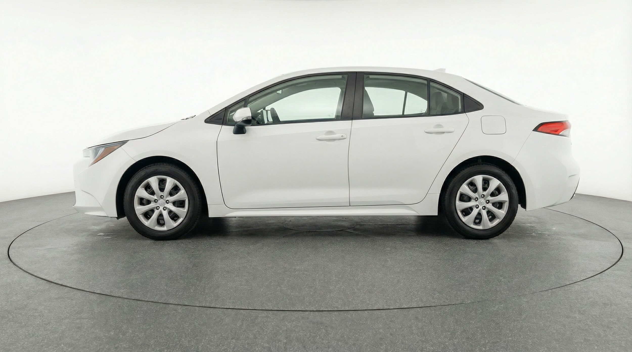 Thumbnail: 2025 Toyota Corolla - 4