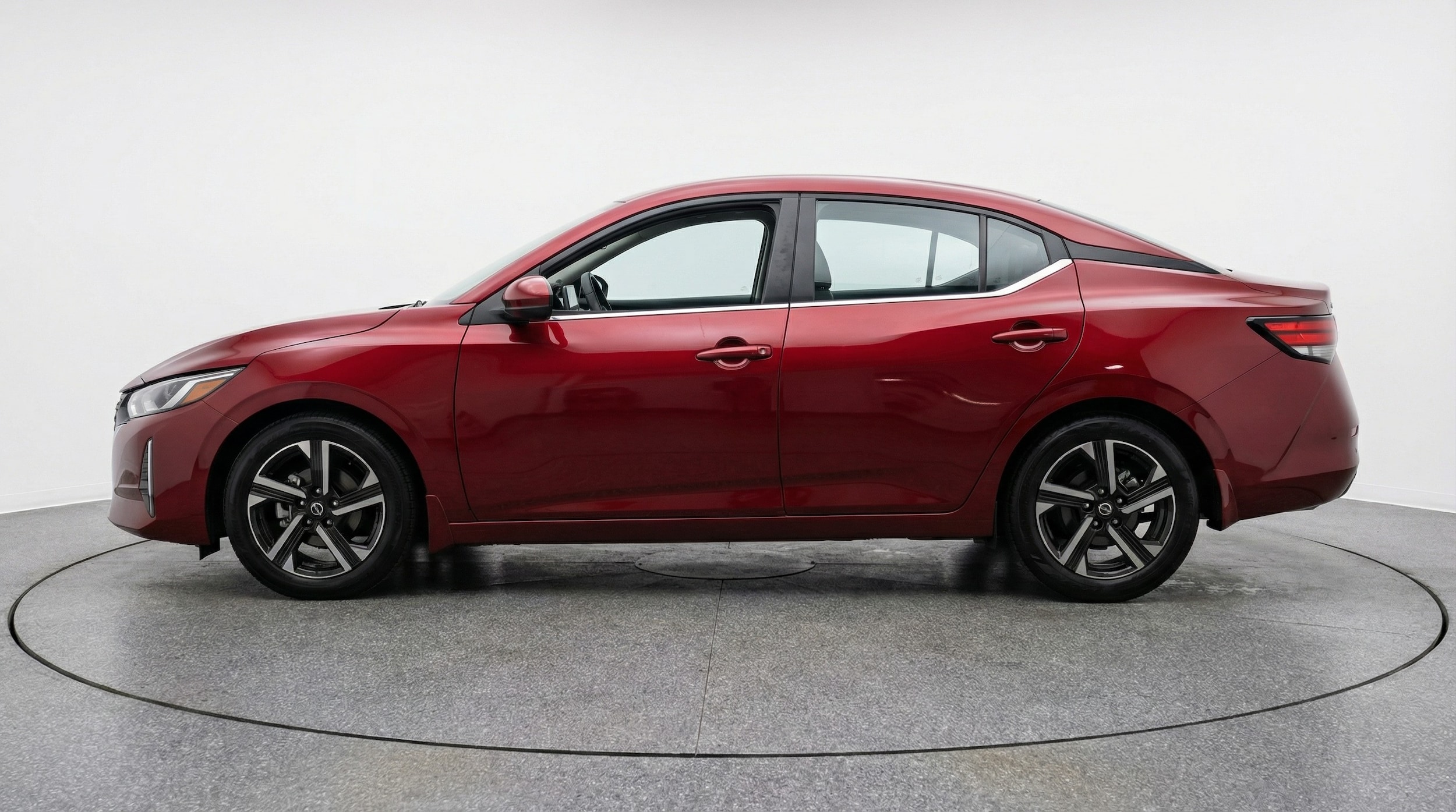 Thumbnail: 2025 Nissan Sentra - 4