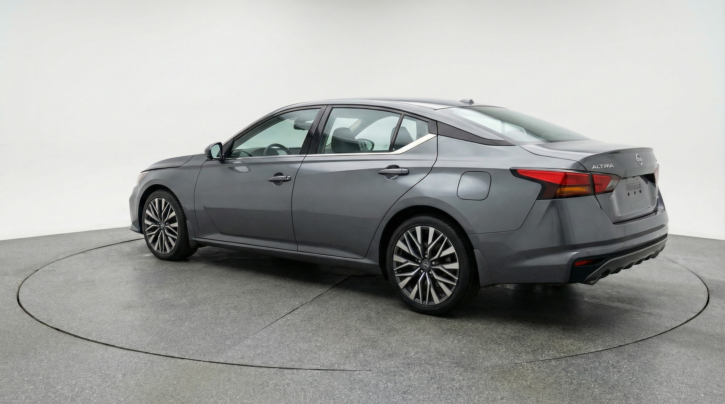 Thumbnail: 2025 Nissan Altima - 5