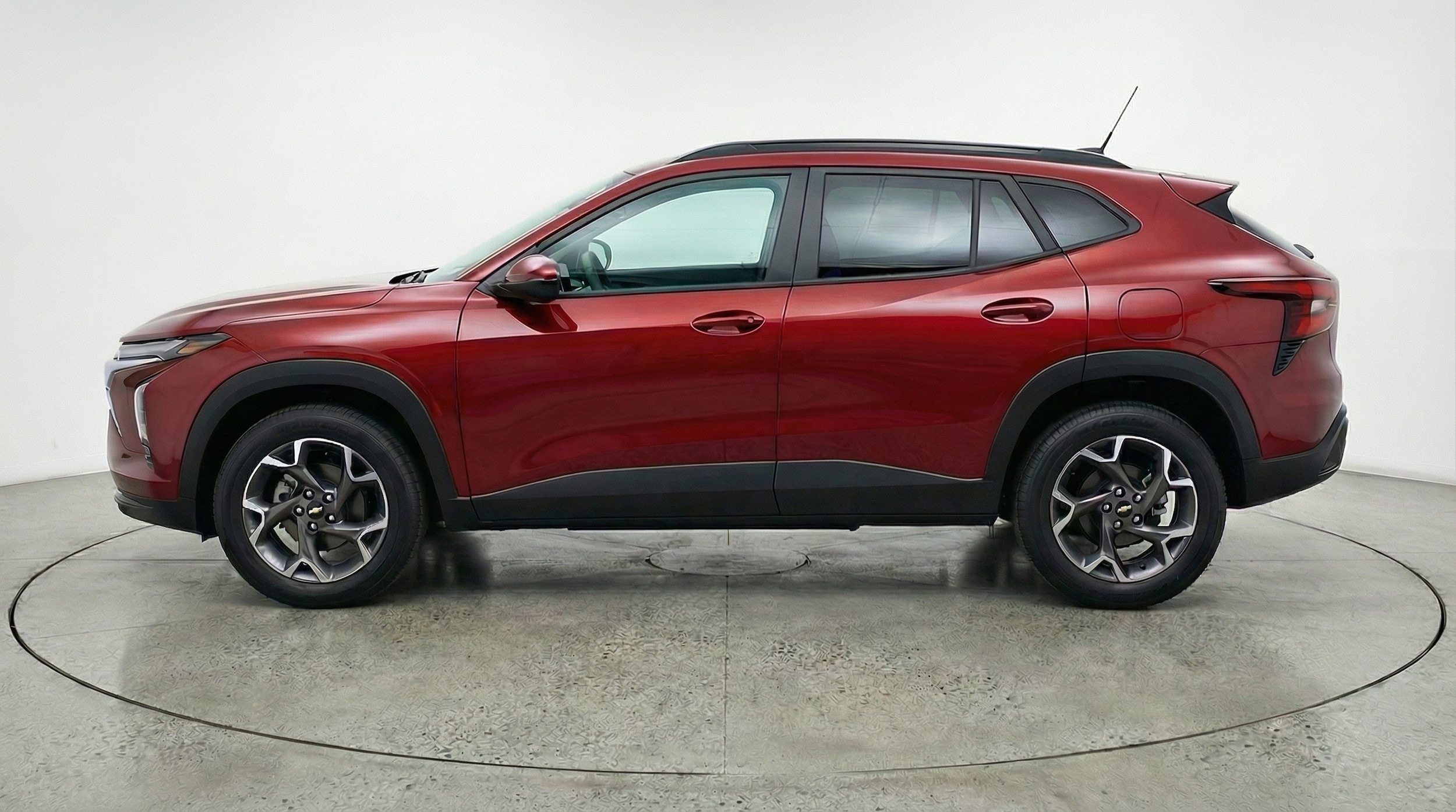 Thumbnail: 2025 Chevrolet Trax - 4