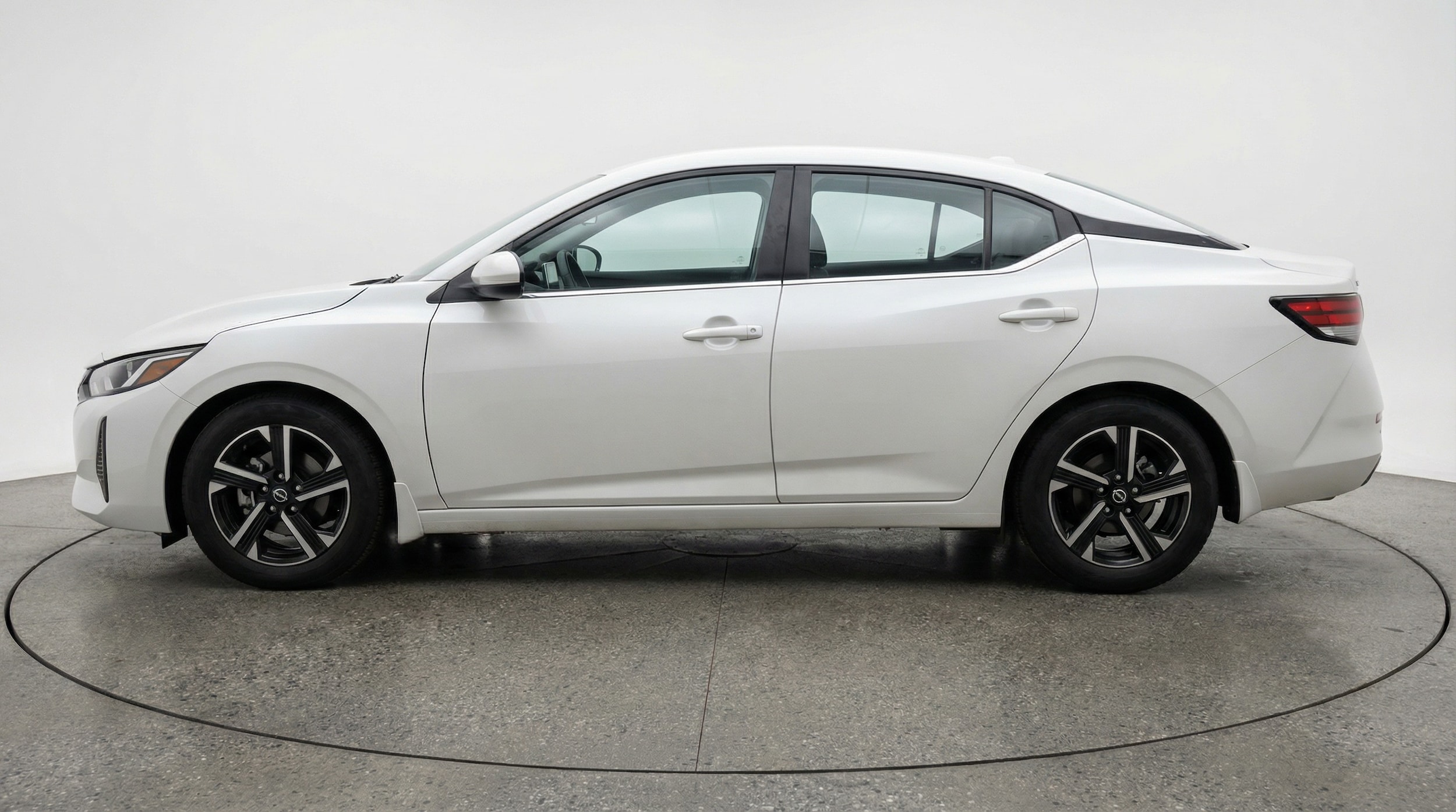 Thumbnail: 2025 Nissan Sentra - 4