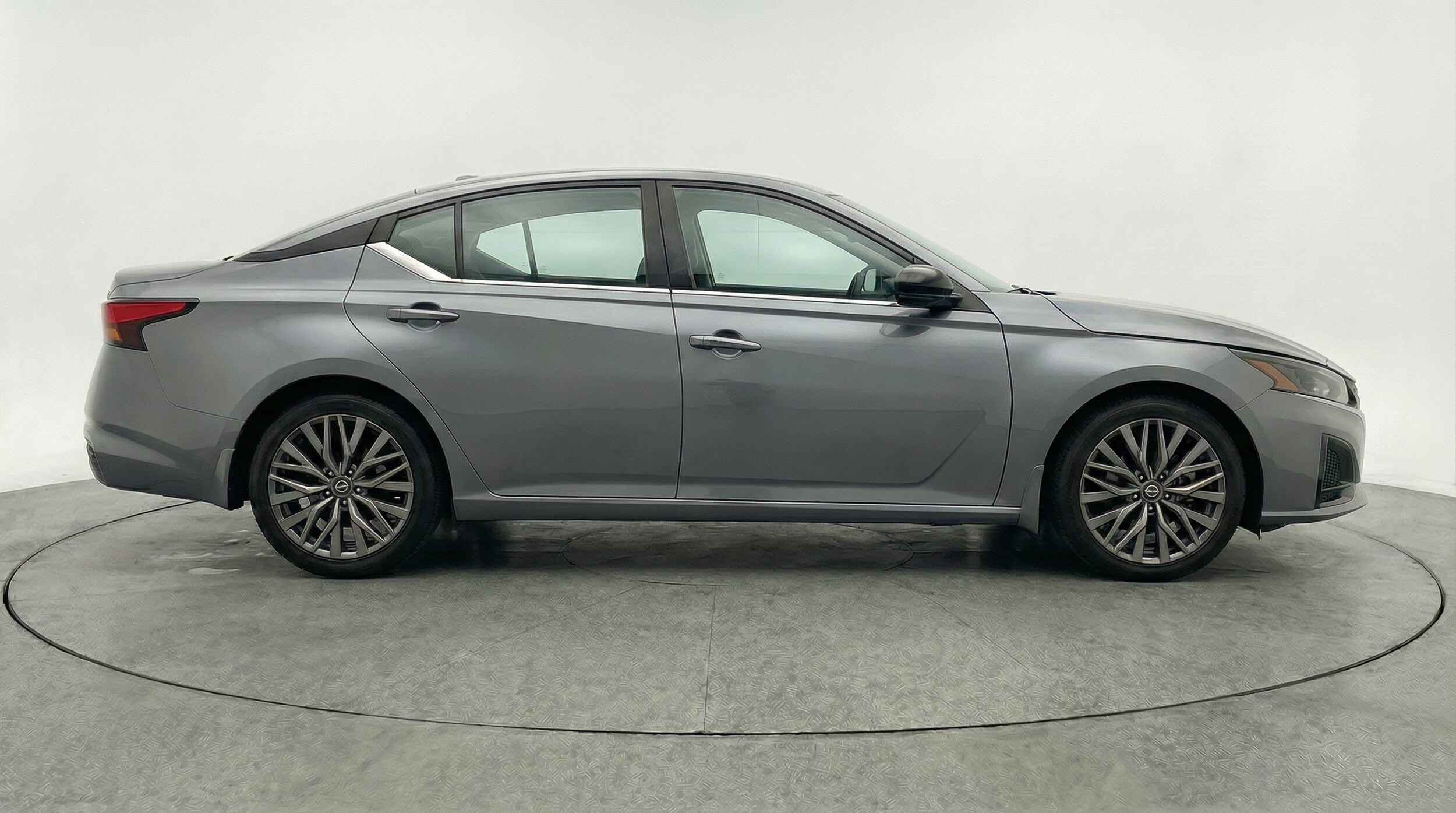 Thumbnail: 2025 Nissan Altima - 8