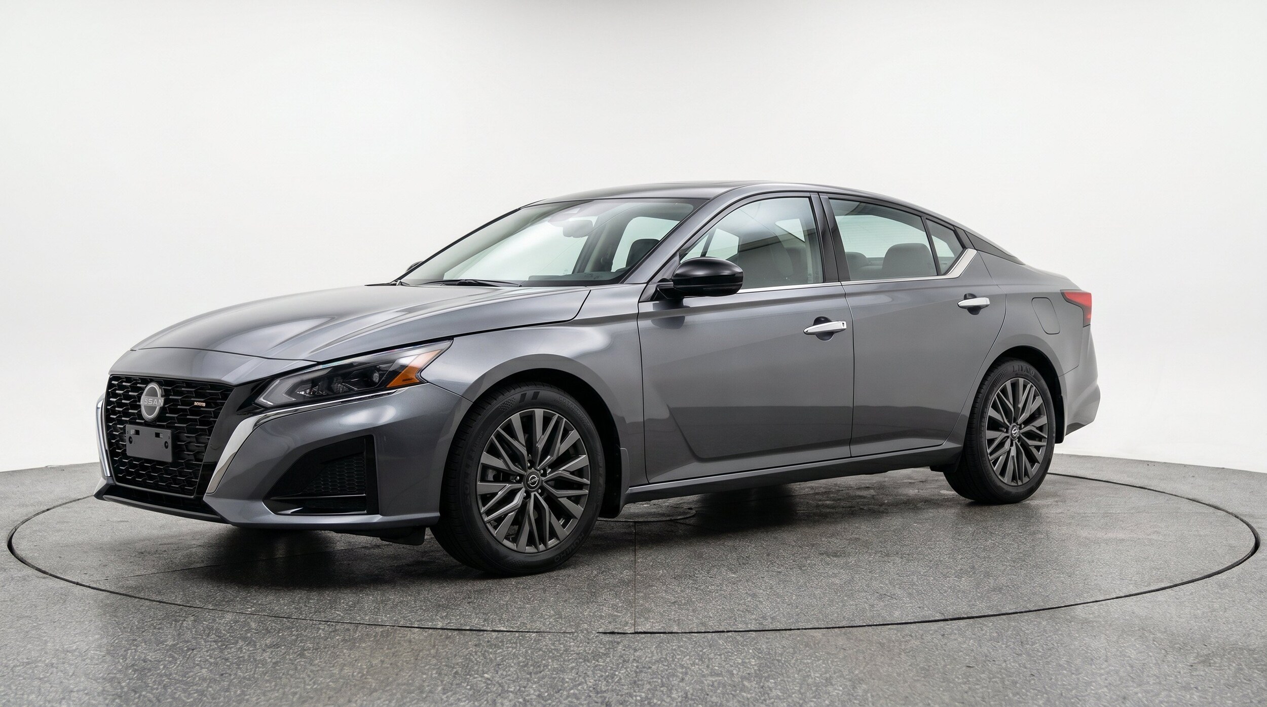 Thumbnail: 2025 Nissan Altima - 3