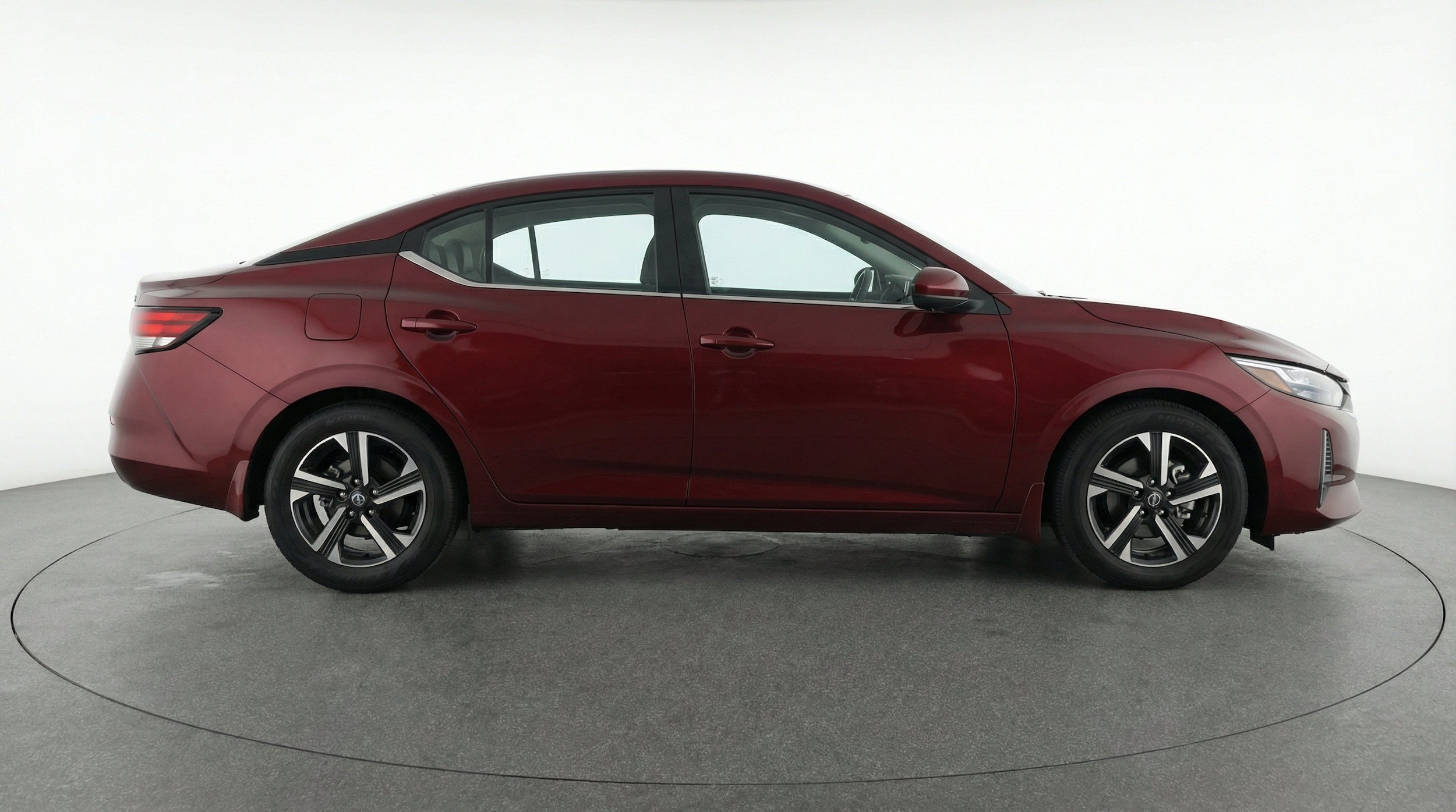 Thumbnail: 2025 Nissan Sentra - 10