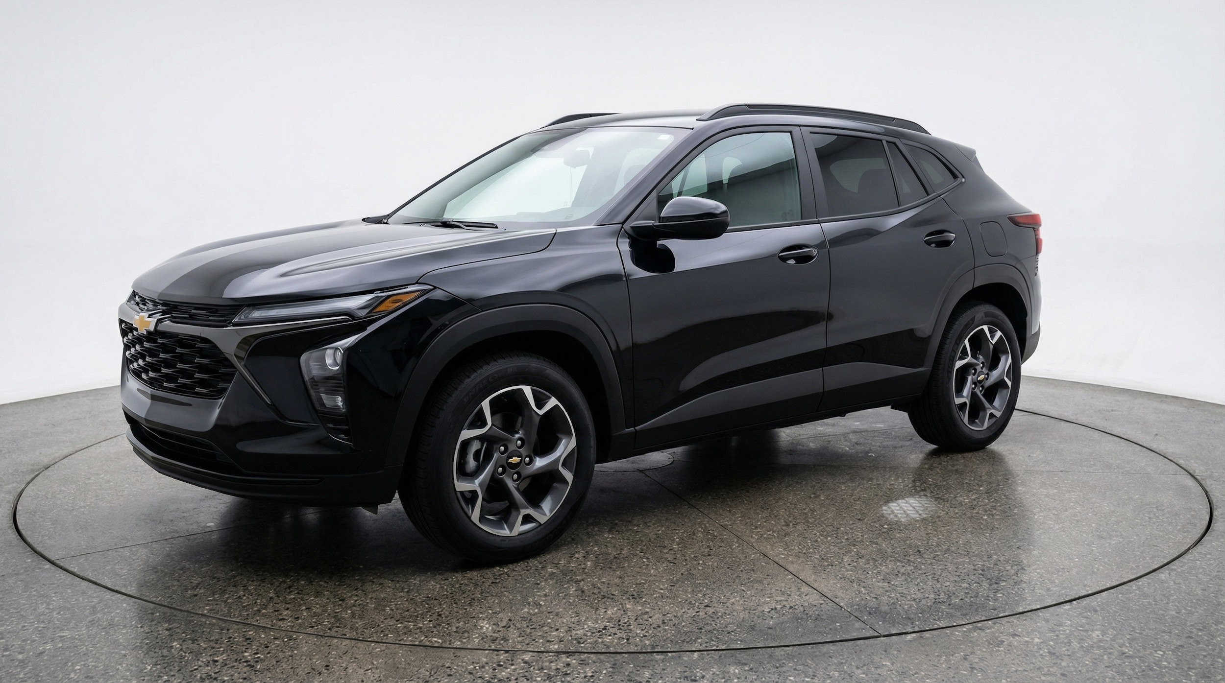 Thumbnail: 2025 Chevrolet Trax - 3