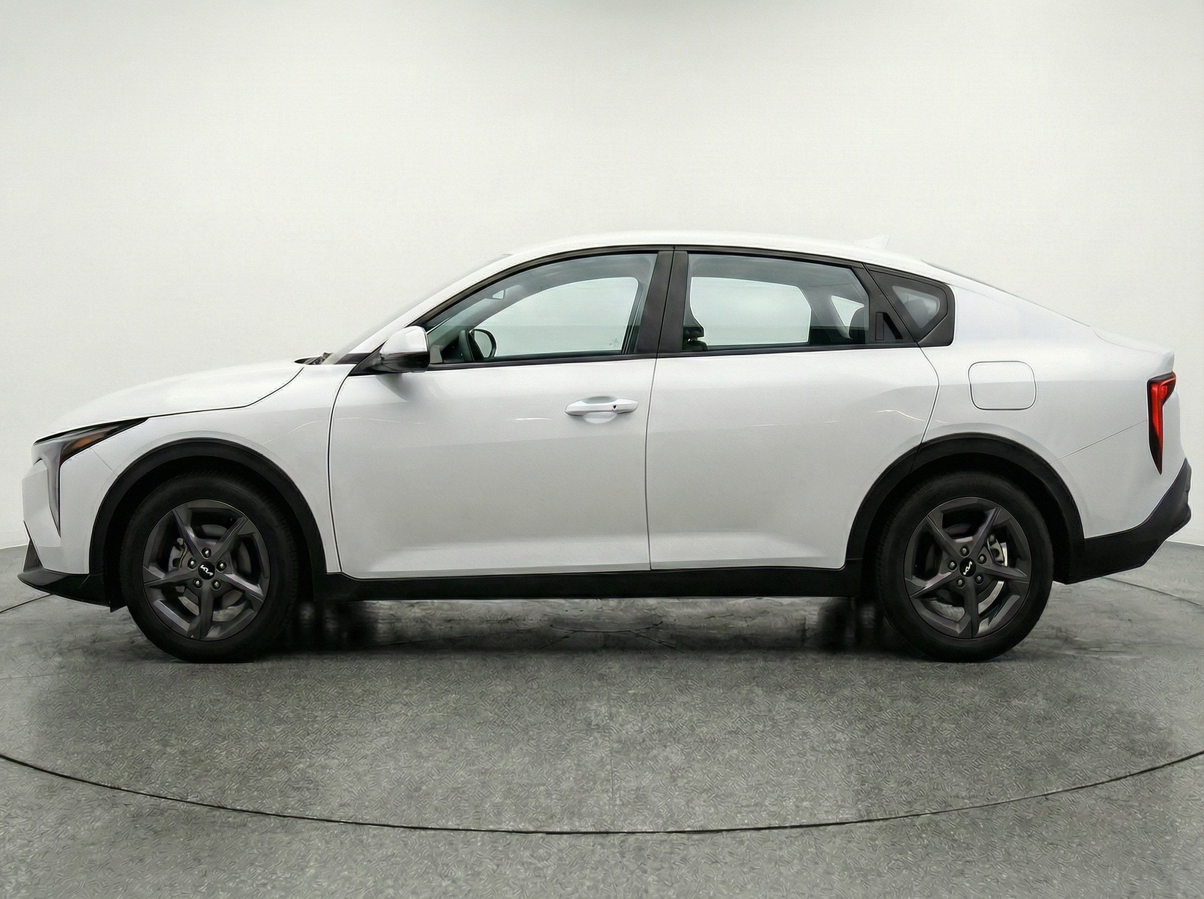 Thumbnail: 2025 Kia K4 - 4